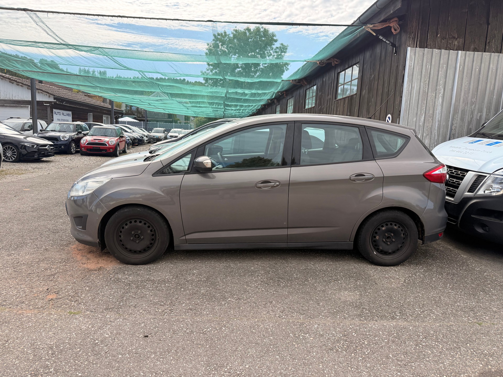FORD C-Max 1.0 SCTi Titanium-image-9