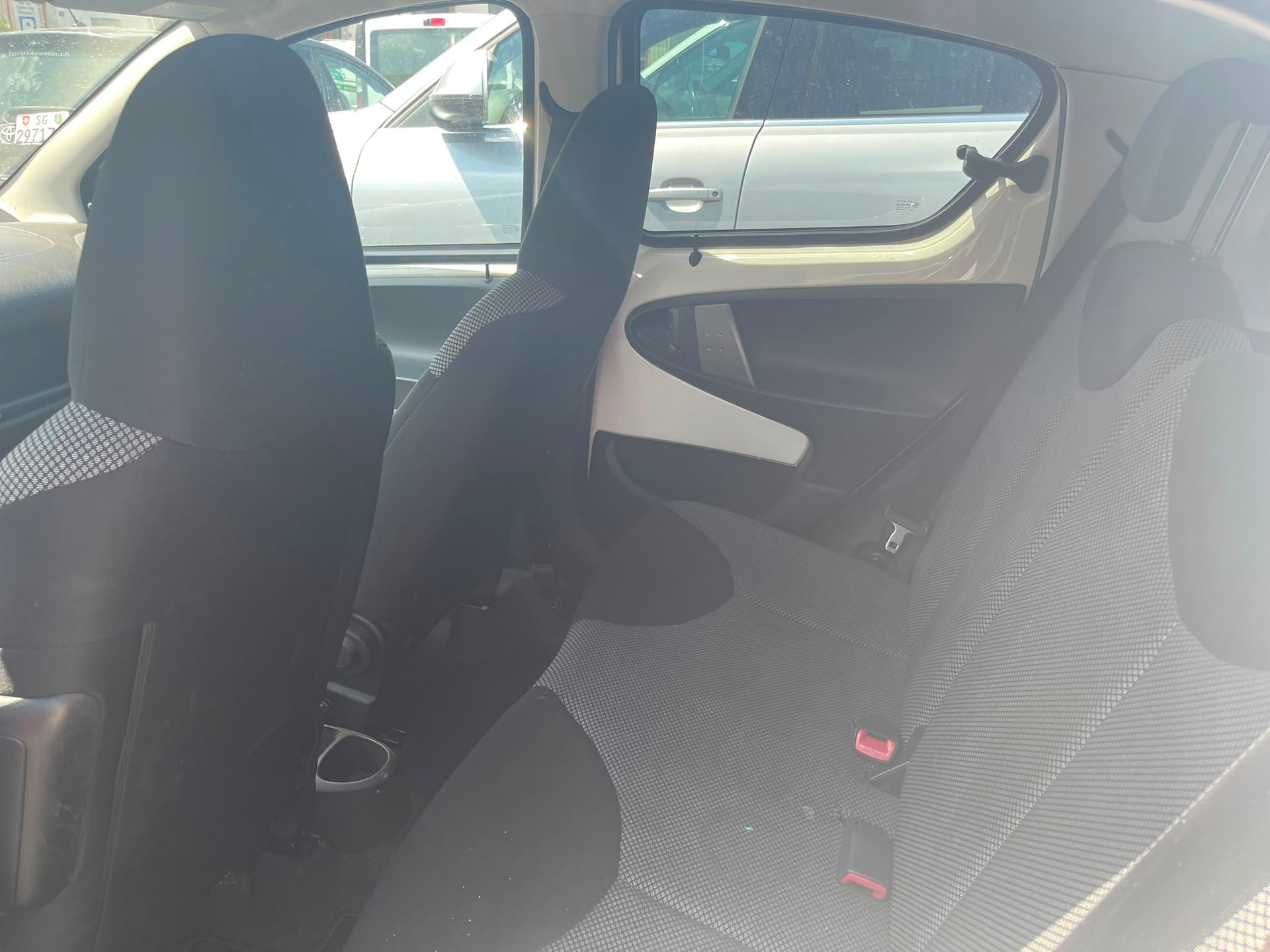 TOYOTA Aygo 1.0 VVT-i Luna-image-9