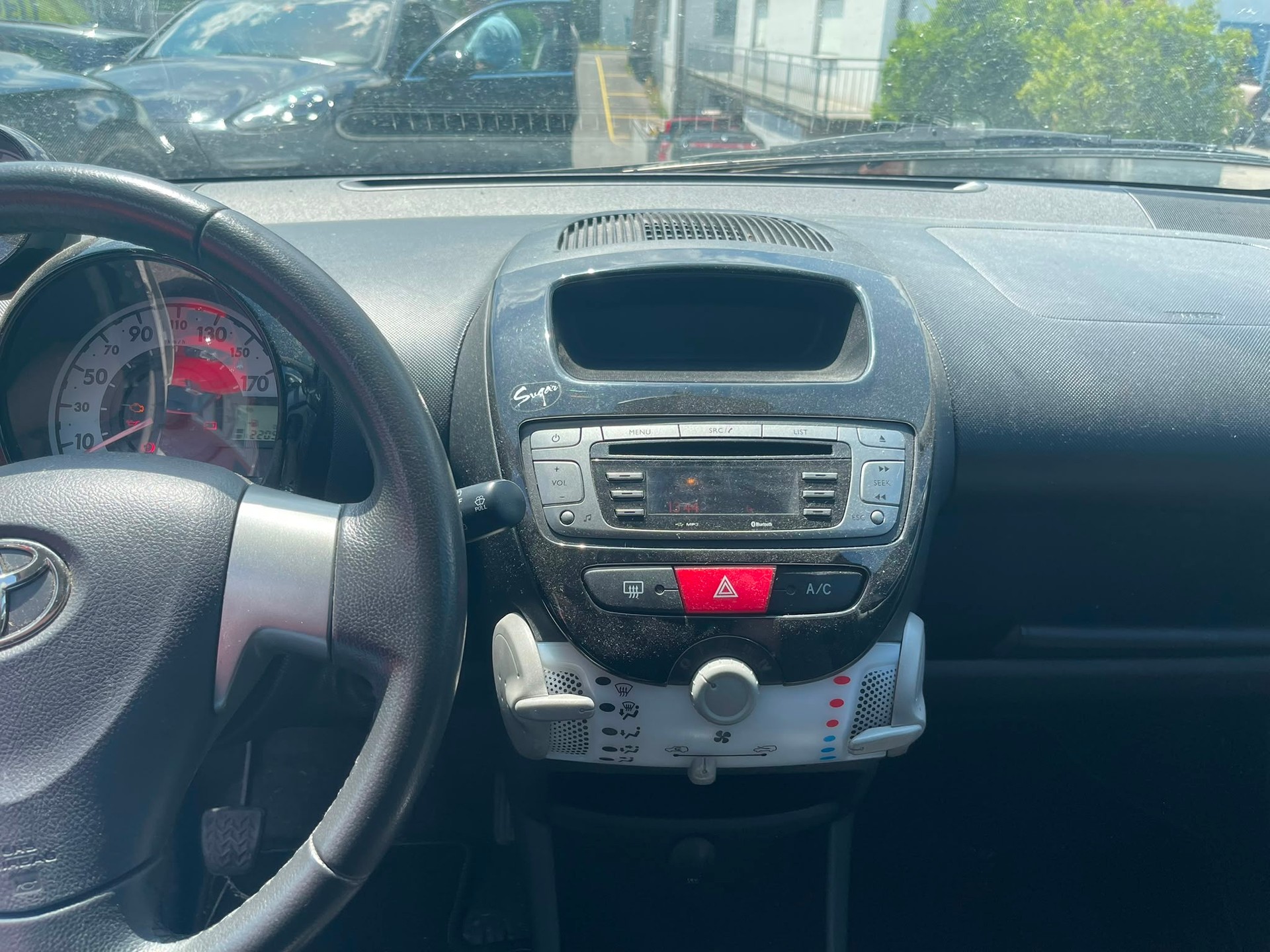 TOYOTA Aygo 1.0 VVT-i Luna-image-14