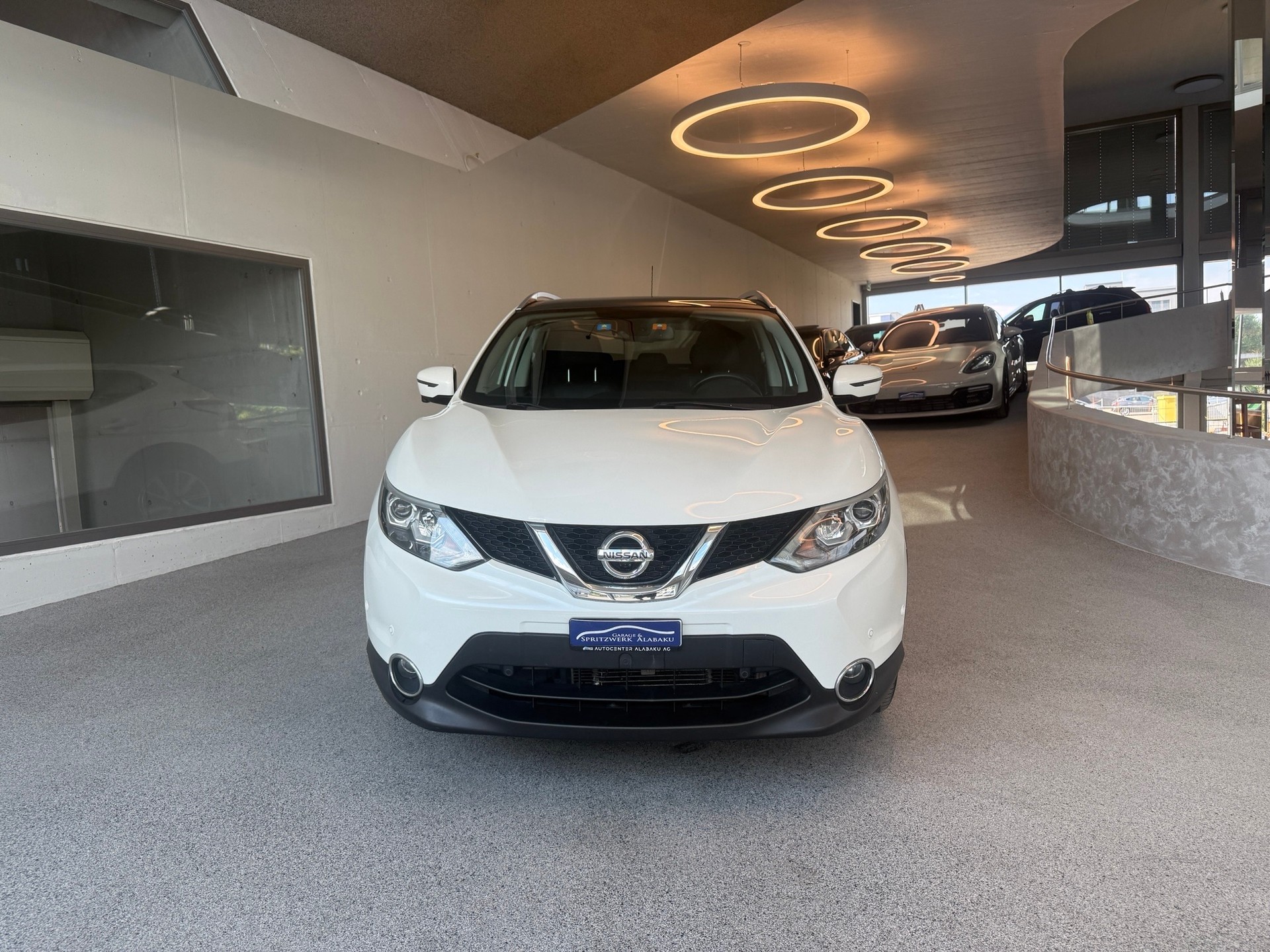 NISSAN Qashqai 1.6 dCi N-Connecta Xtronic CVT-image-1