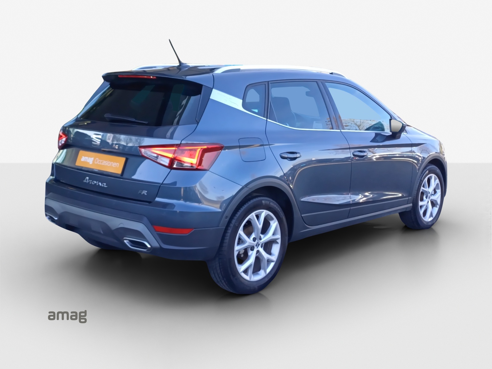 SEAT Arona 1.5 Eco TSI FR DSG-image-4