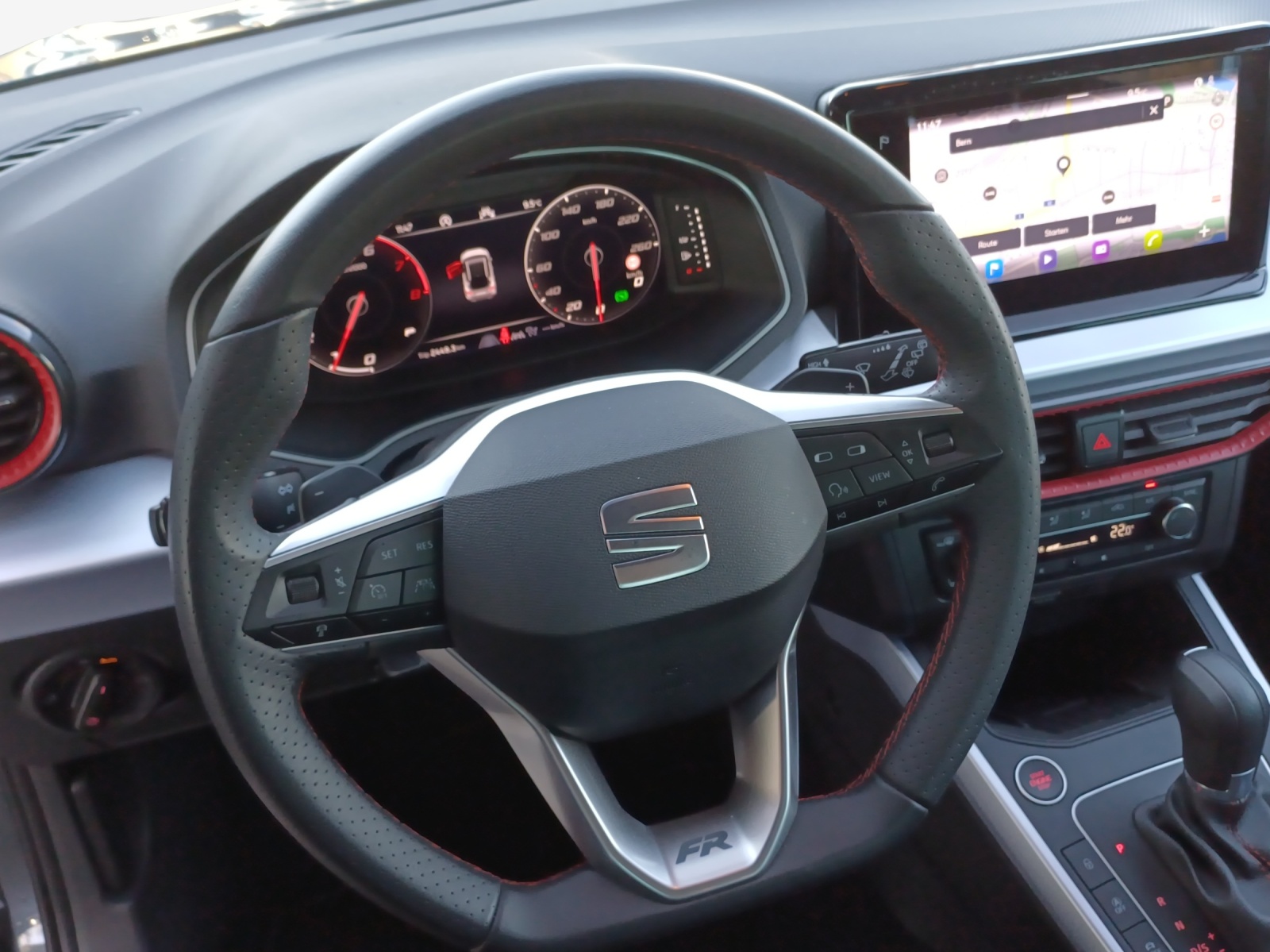 SEAT Arona 1.5 Eco TSI FR DSG-image-9