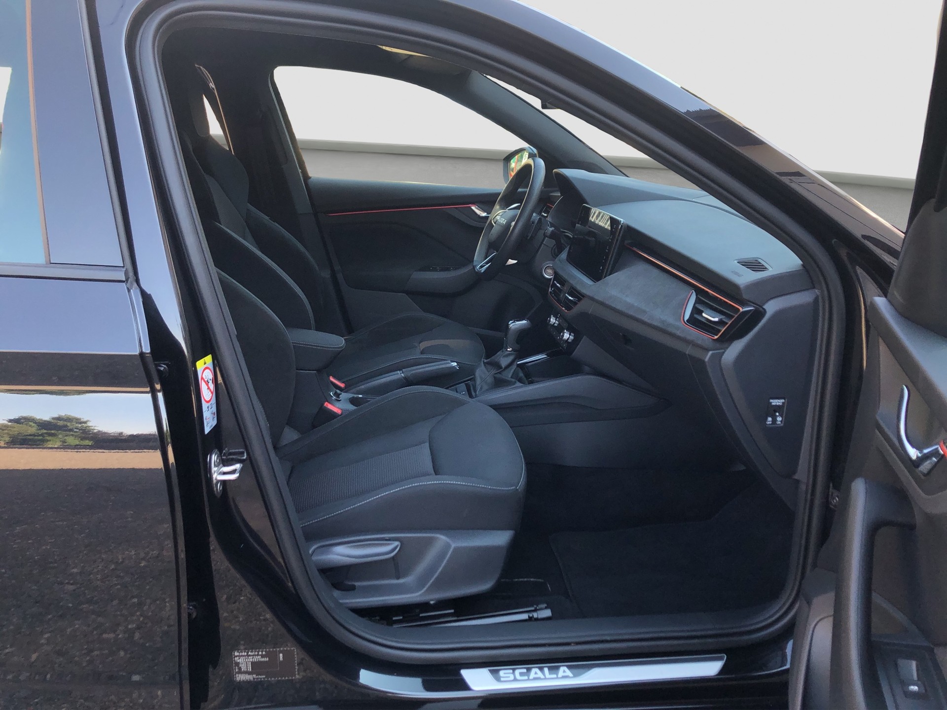 SKODA Scala 1.5 TSI Selection DSG-image-12