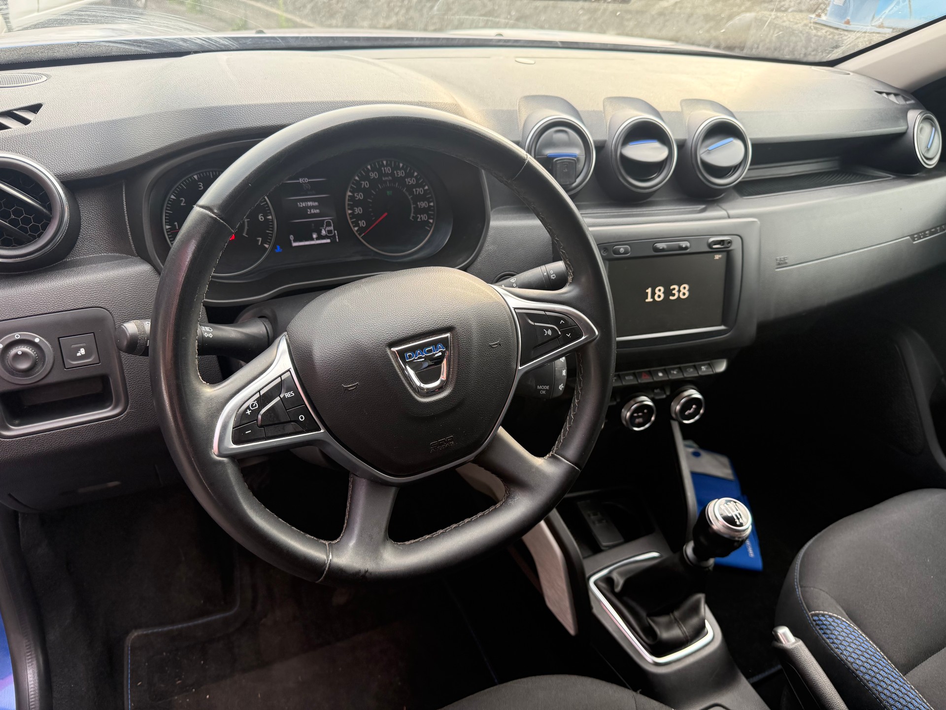 DACIA Duster dCi 115 Prestige 4x4-image-2