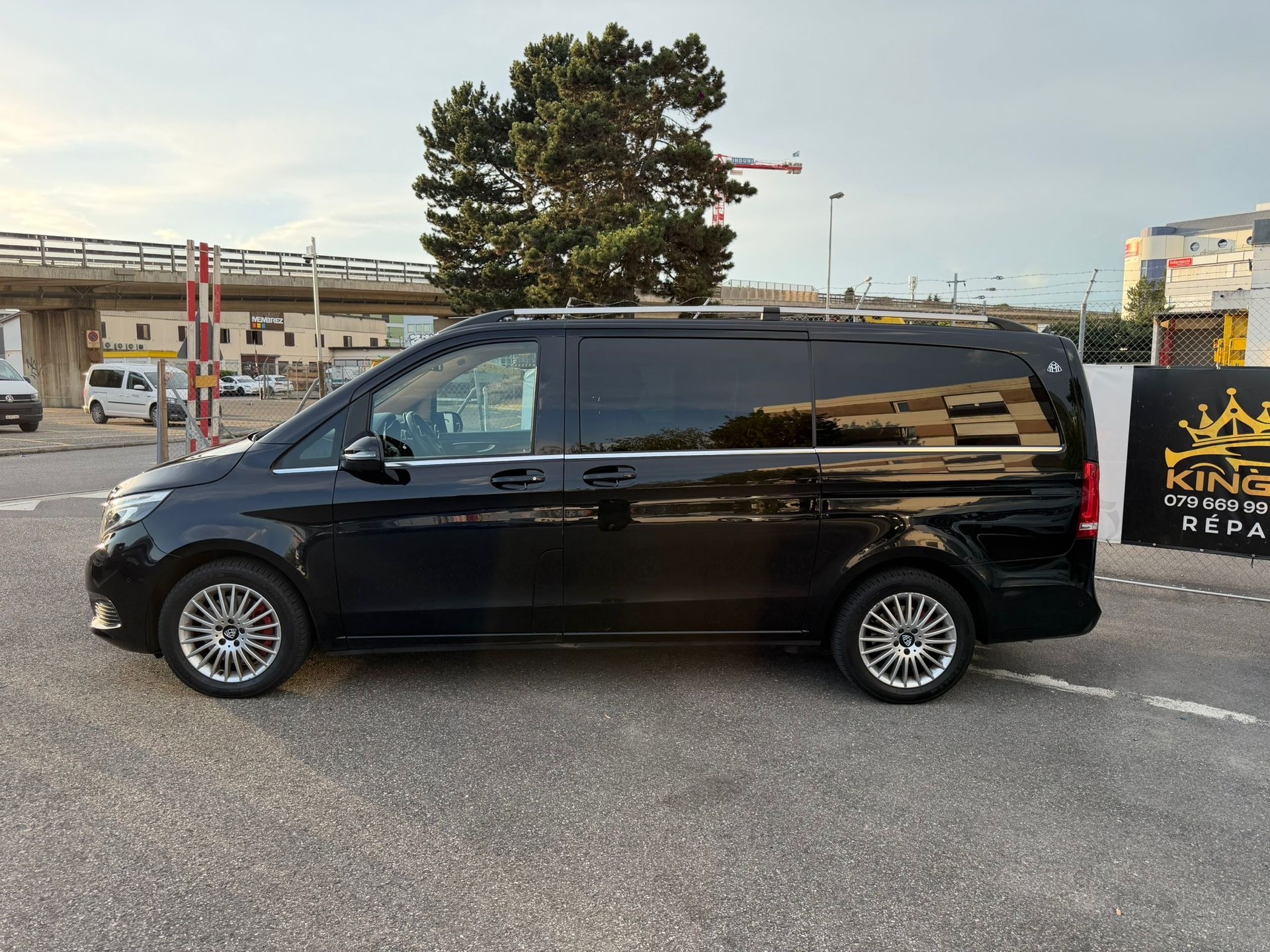 MERCEDES-BENZ V 250 d VIP MAYBACH Exclusive 7 Place ciel etoiler extralang 4M 7G-Tronic-showroom-element-2