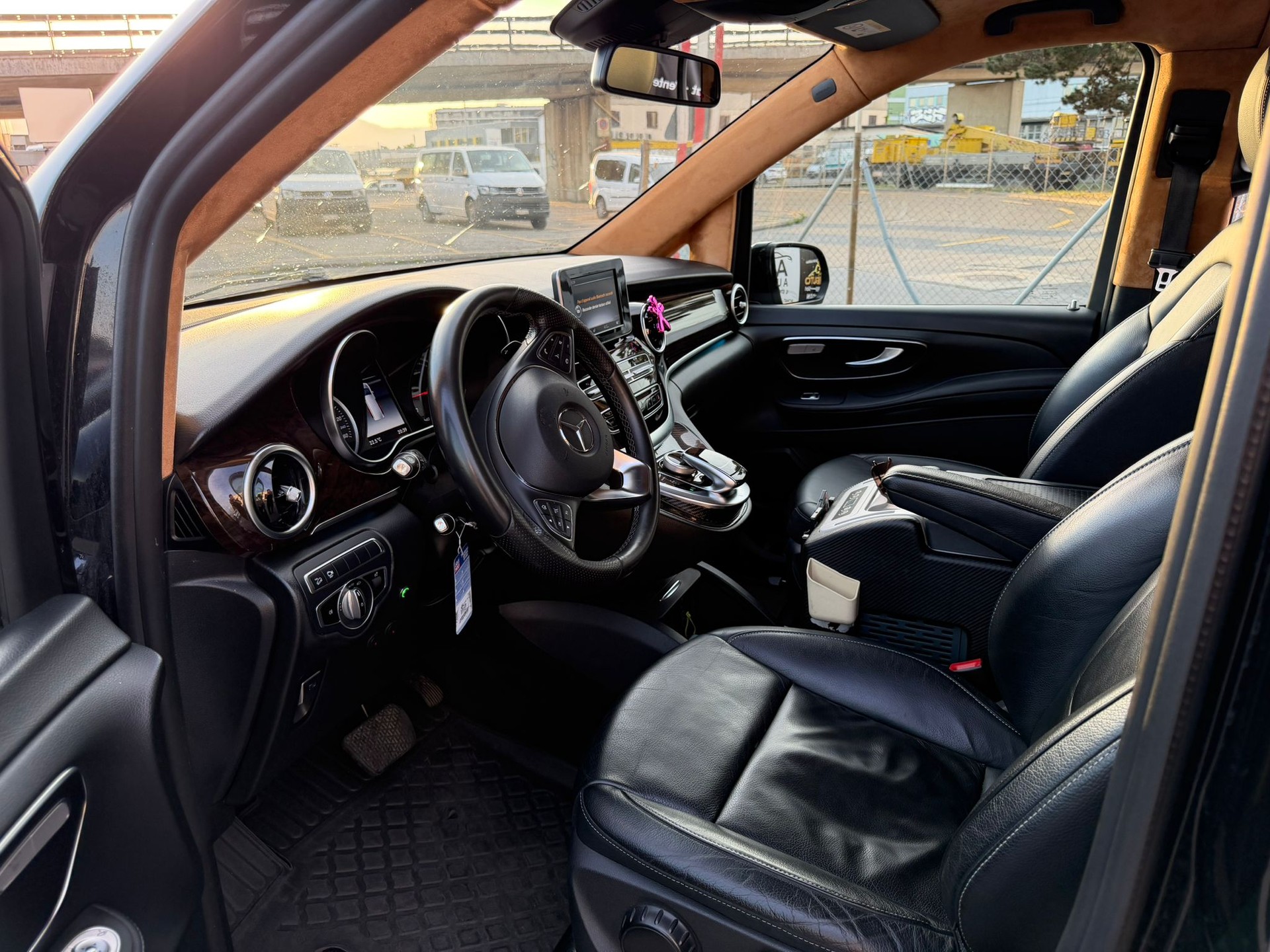 MERCEDES-BENZ V 250 d VIP MAYBACH Exclusive 7 Place ciel etoiler extralang 4M 7G-Tronic-image-16