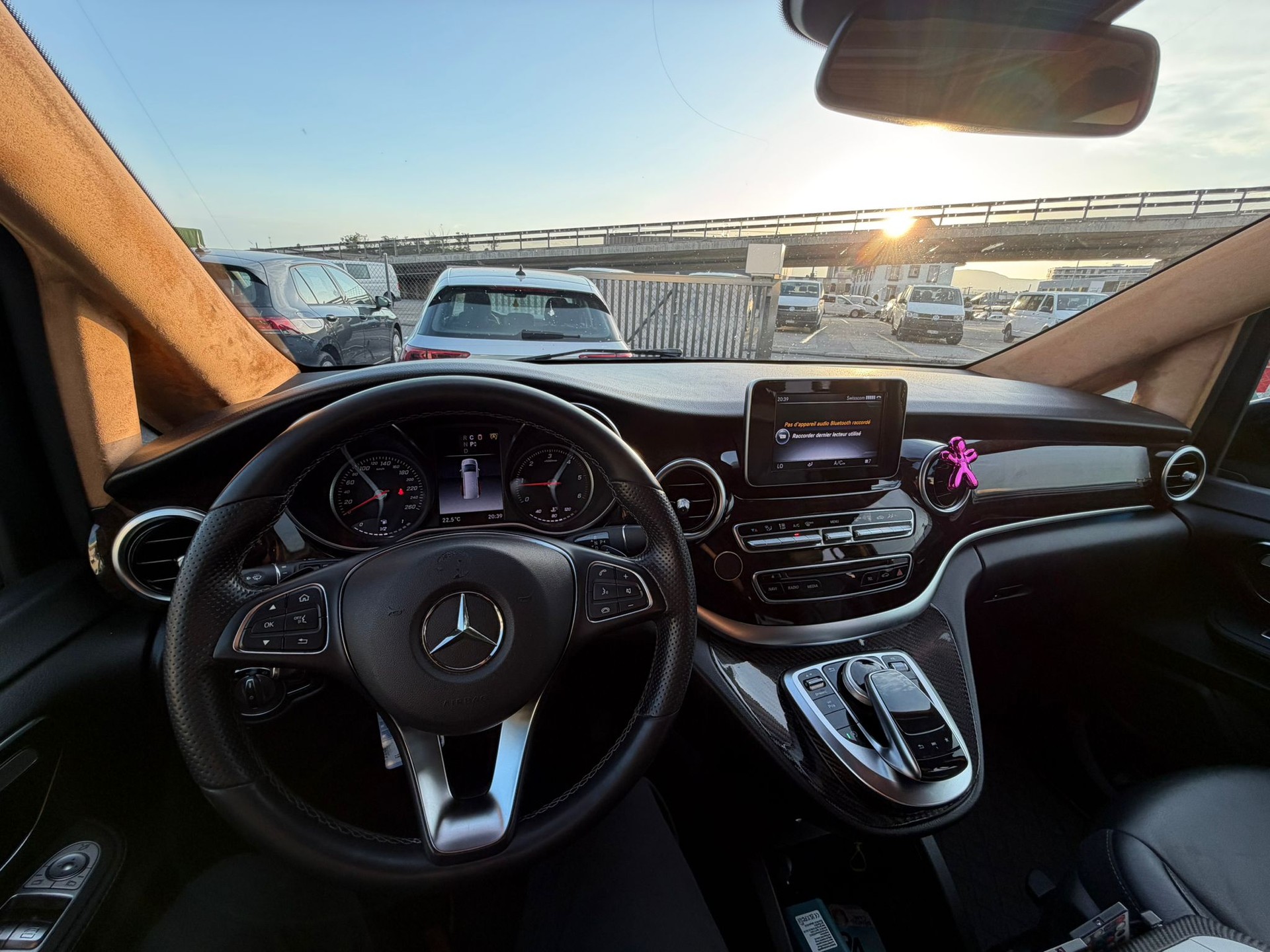 MERCEDES-BENZ V 250 d VIP MAYBACH Exclusive 7 Place ciel etoiler extralang 4M 7G-Tronic-image-18