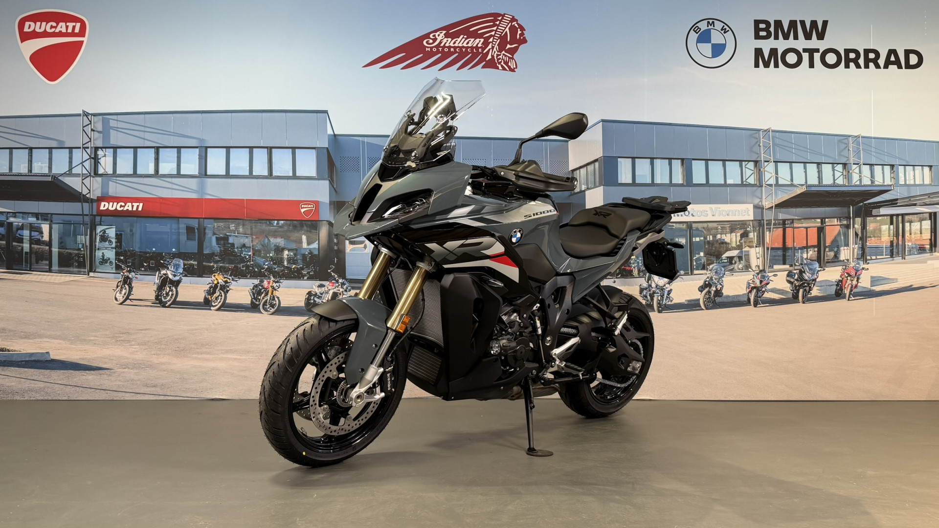 BMW S 1000 XR Leasing à partir de 0.9%-showroom-element-3