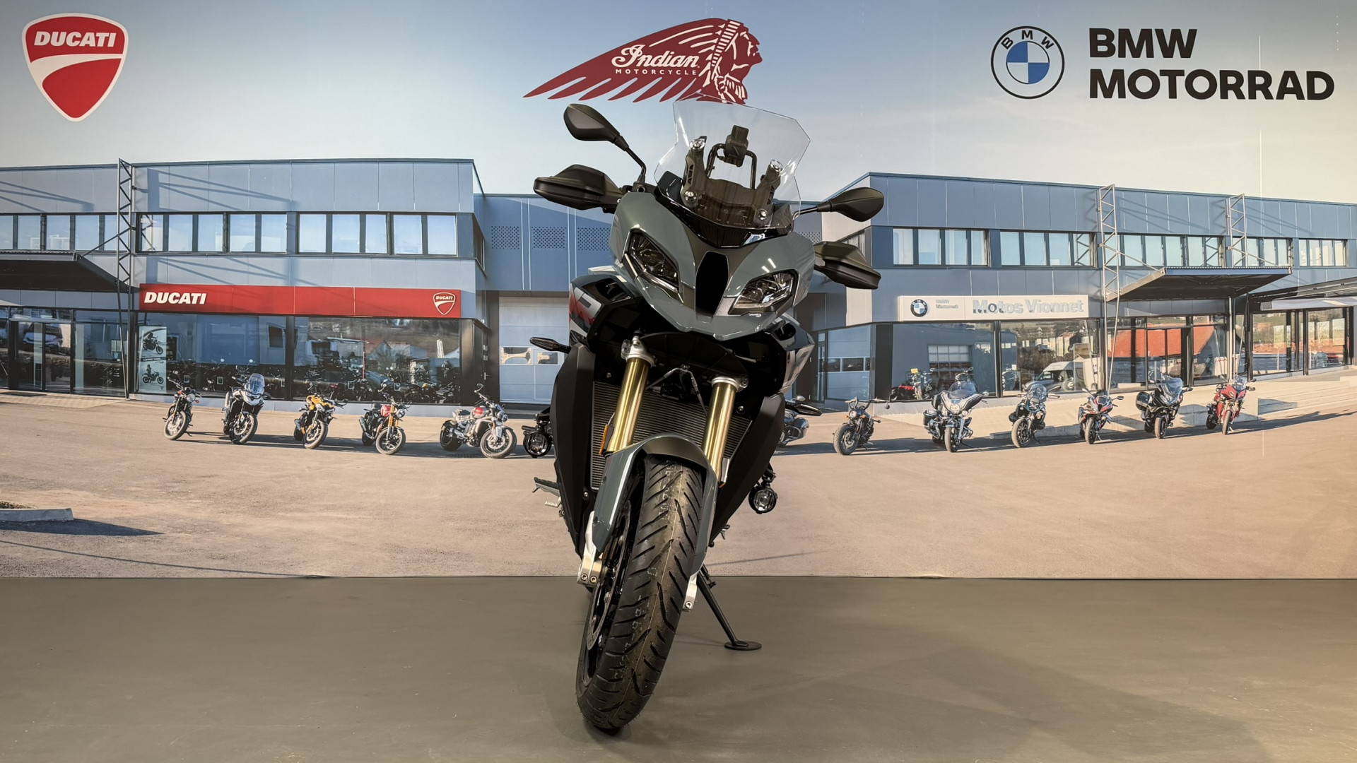 BMW S 1000 XR Leasing à partir de 0.9%-showroom-element-2