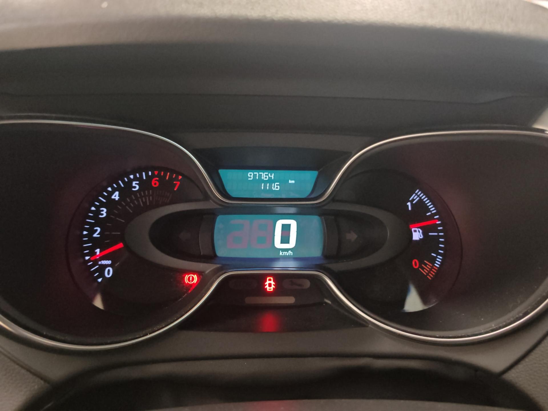 RENAULT Captur 0.9 12V Zen-image-10
