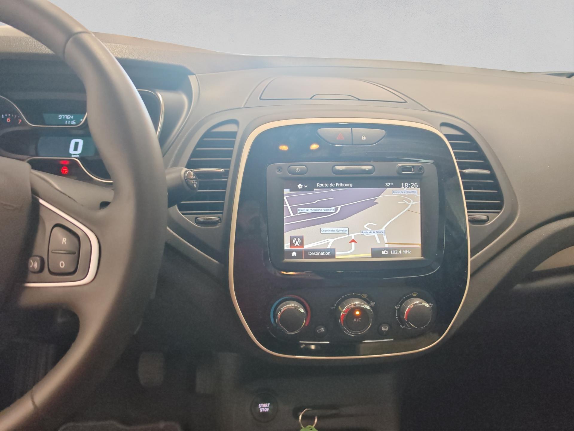 RENAULT Captur 0.9 12V Zen-image-11