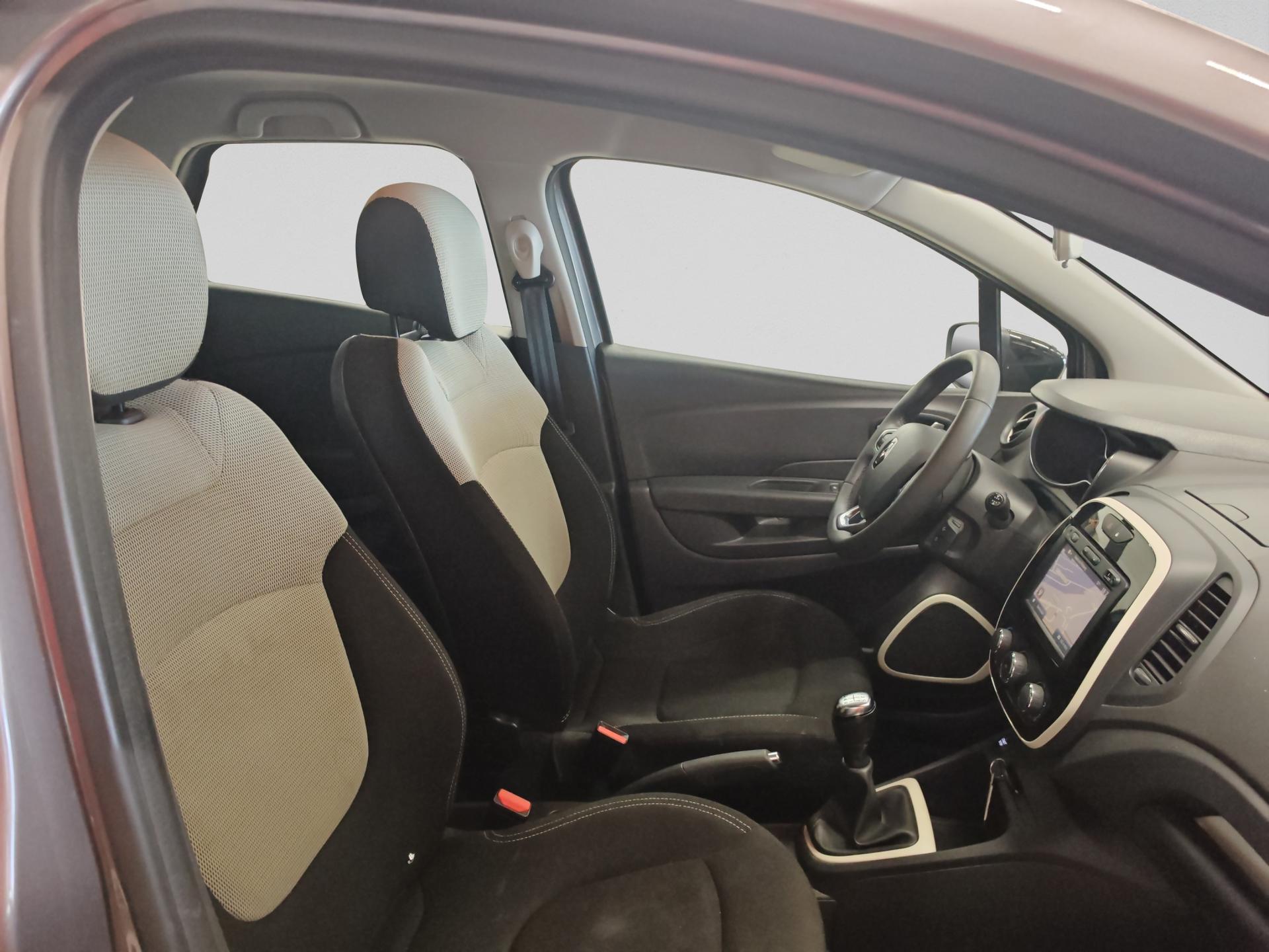 RENAULT Captur 0.9 12V Zen-image-16