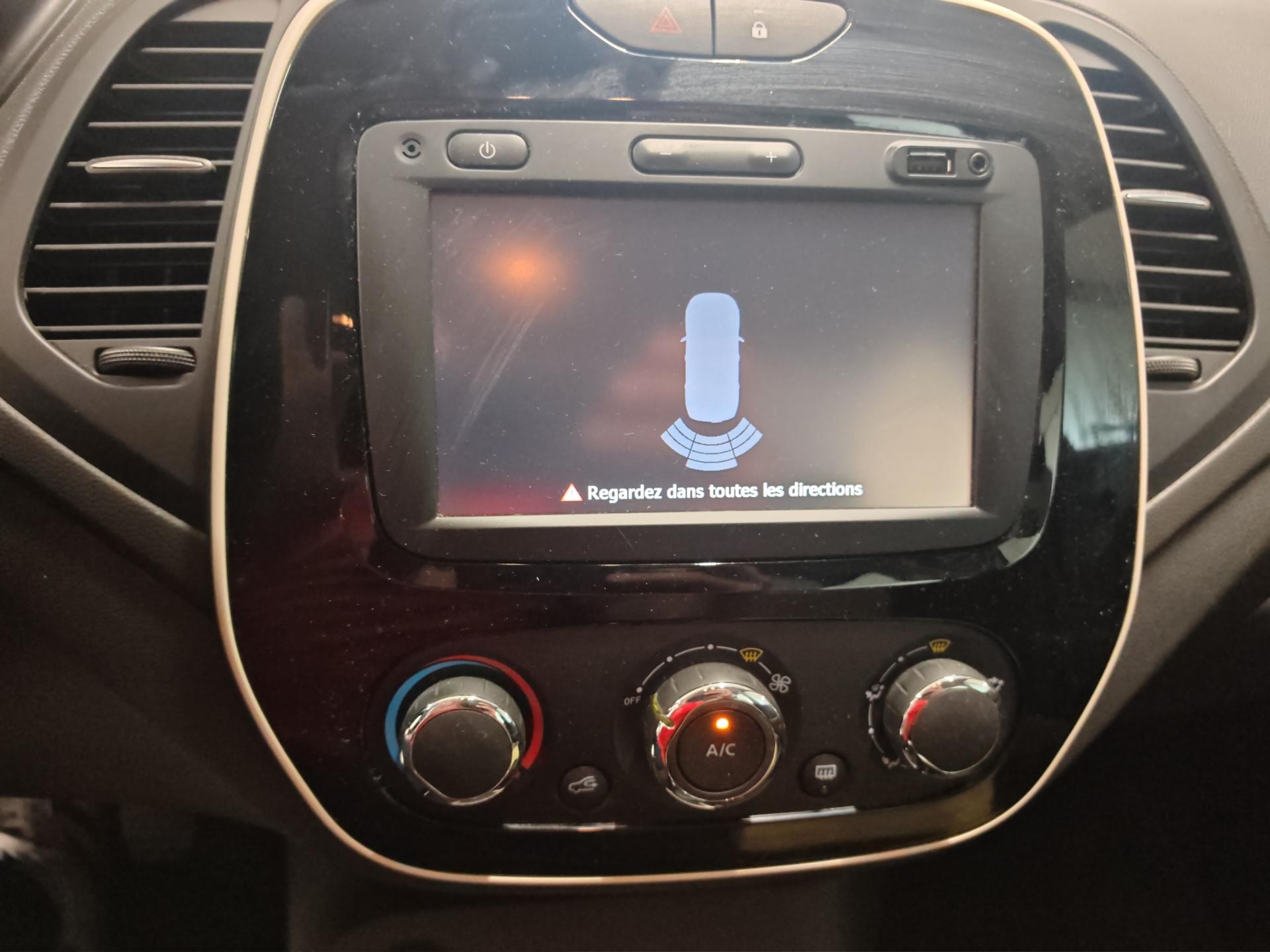 RENAULT Captur 0.9 12V Zen-image-12