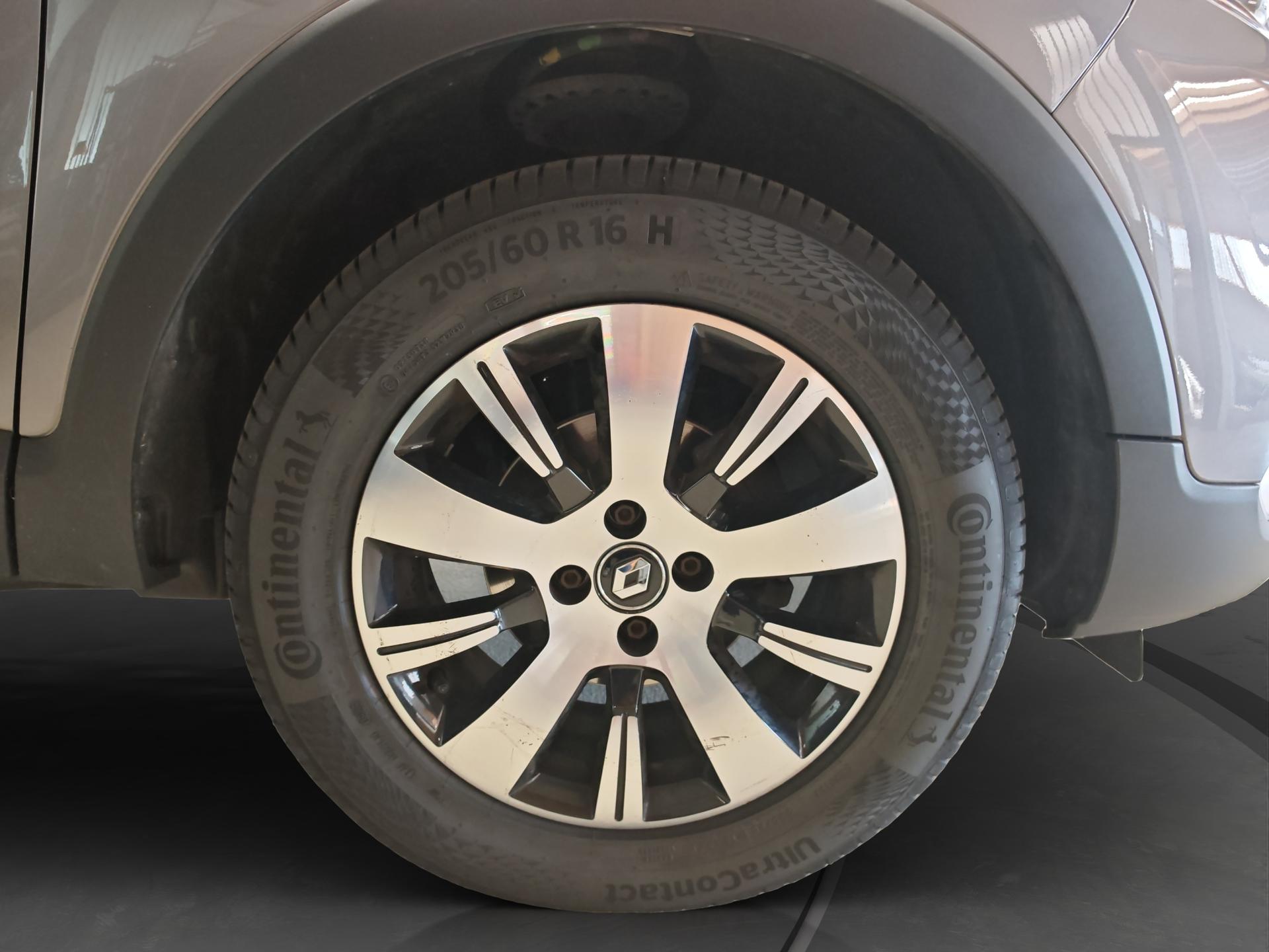 RENAULT Captur 0.9 12V Zen-image-17
