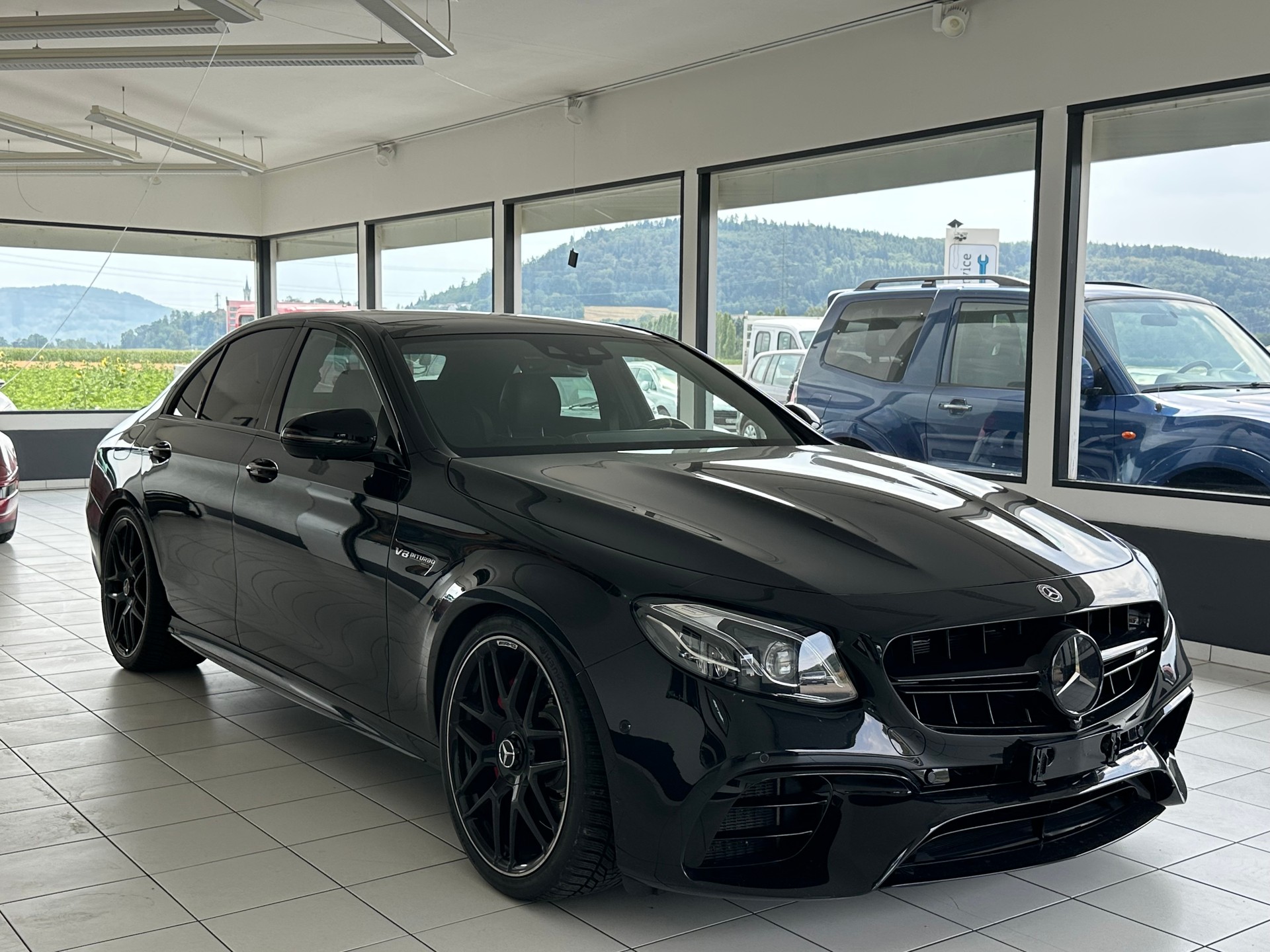 MERCEDES-BENZ E 63 AMG S 4Matic Speedshift MCT-image-2