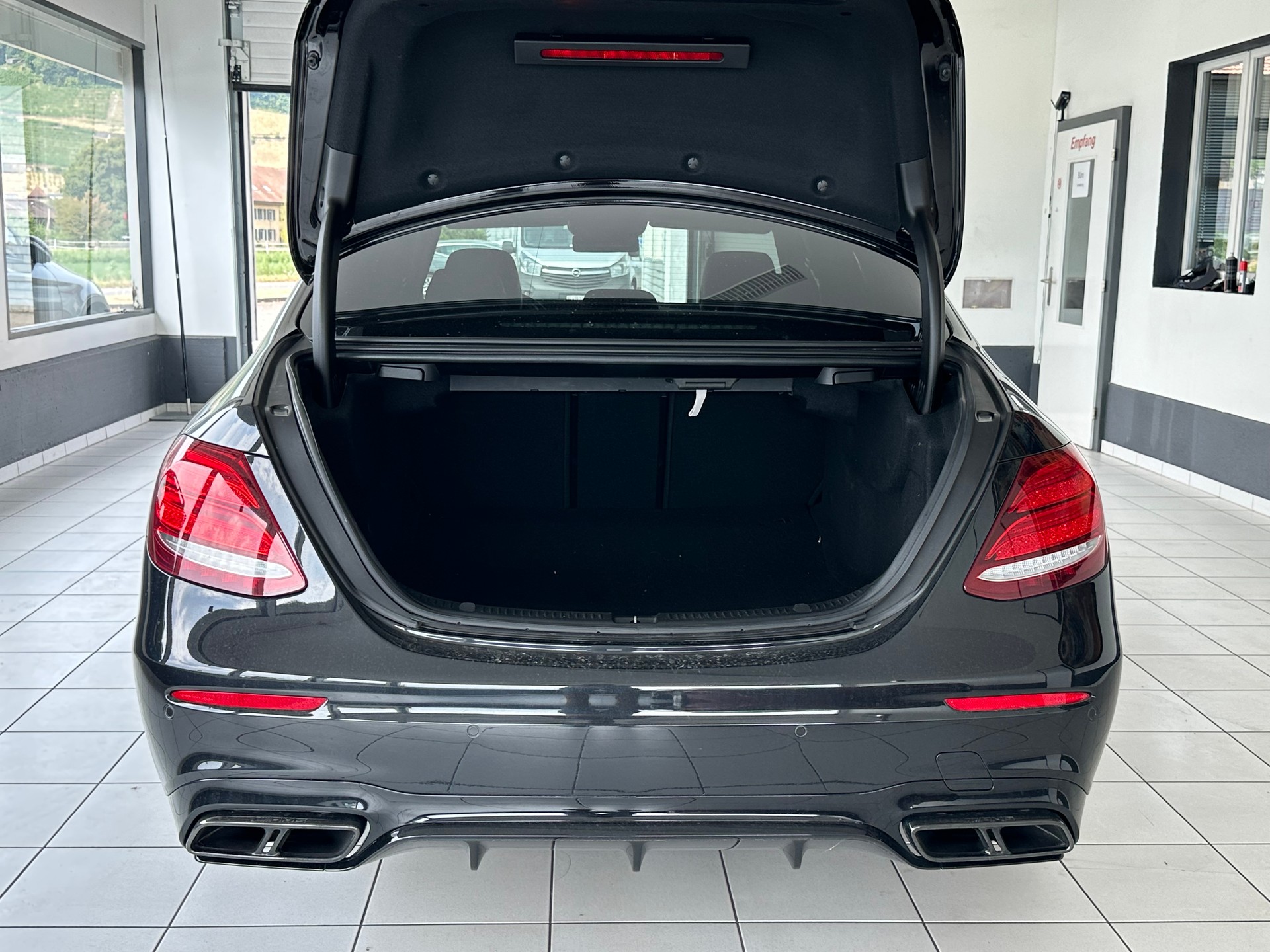 MERCEDES-BENZ E 63 AMG S 4Matic Speedshift MCT-image-5