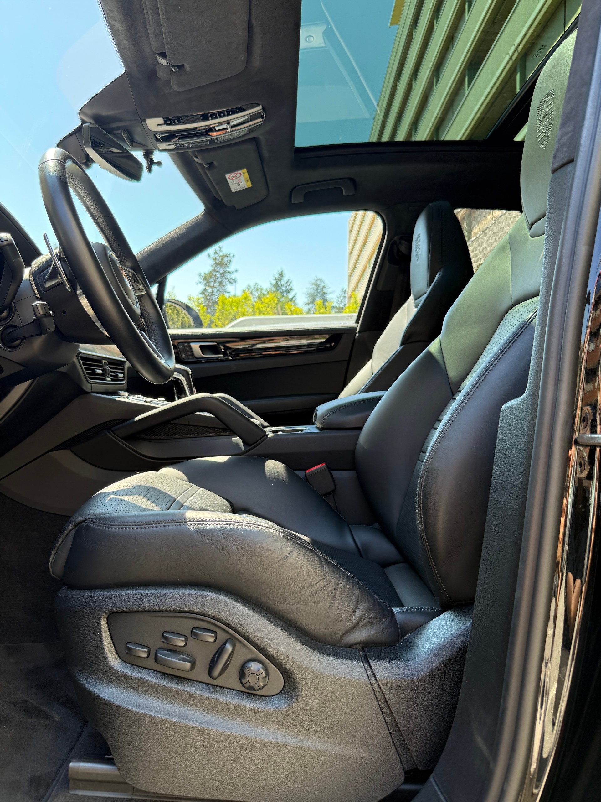 PORSCHE Cayenne GTS-image-8