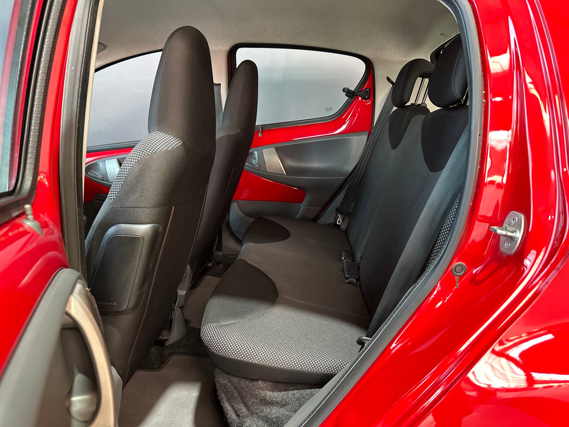 TOYOTA Aygo 1.0 Linea Luna Cool Multimode-image-12