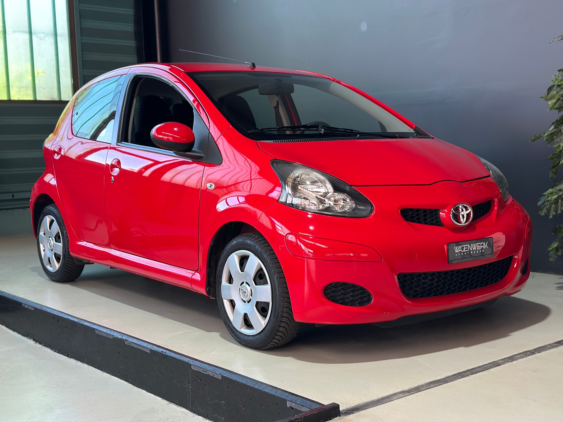 TOYOTA Aygo 1.0 Linea Luna Cool Multimode-image-3