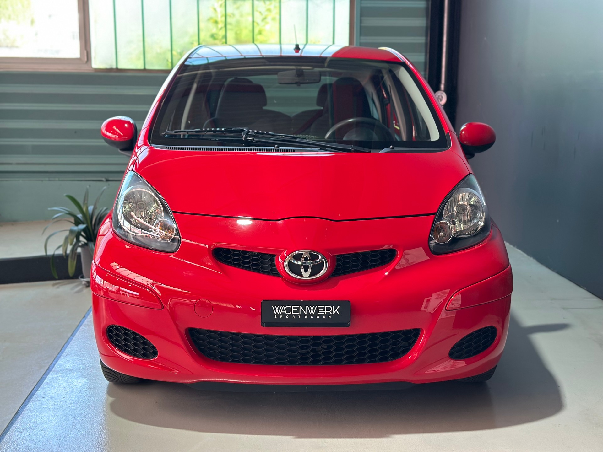 TOYOTA Aygo 1.0 Linea Luna Cool Multimode-image-2