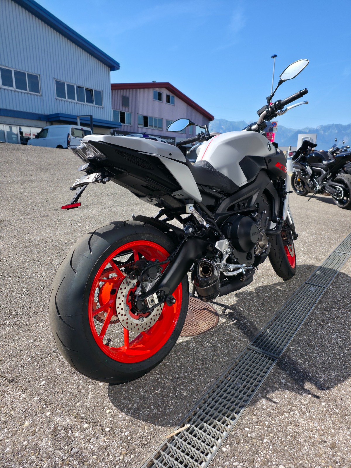 YAMAHA MT-09 ABS / DEPOT-VENTE-image-2