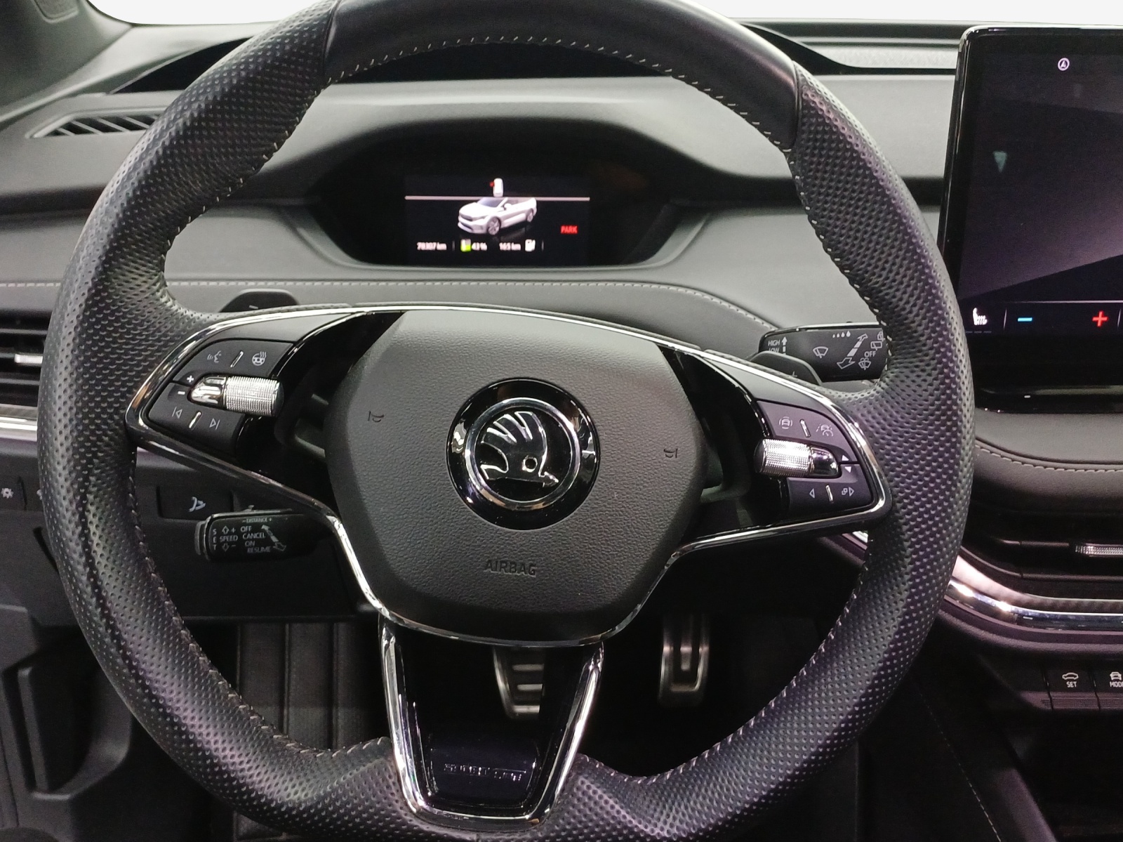 SKODA Enyaq iV 80 SportLine Ultra-image-10