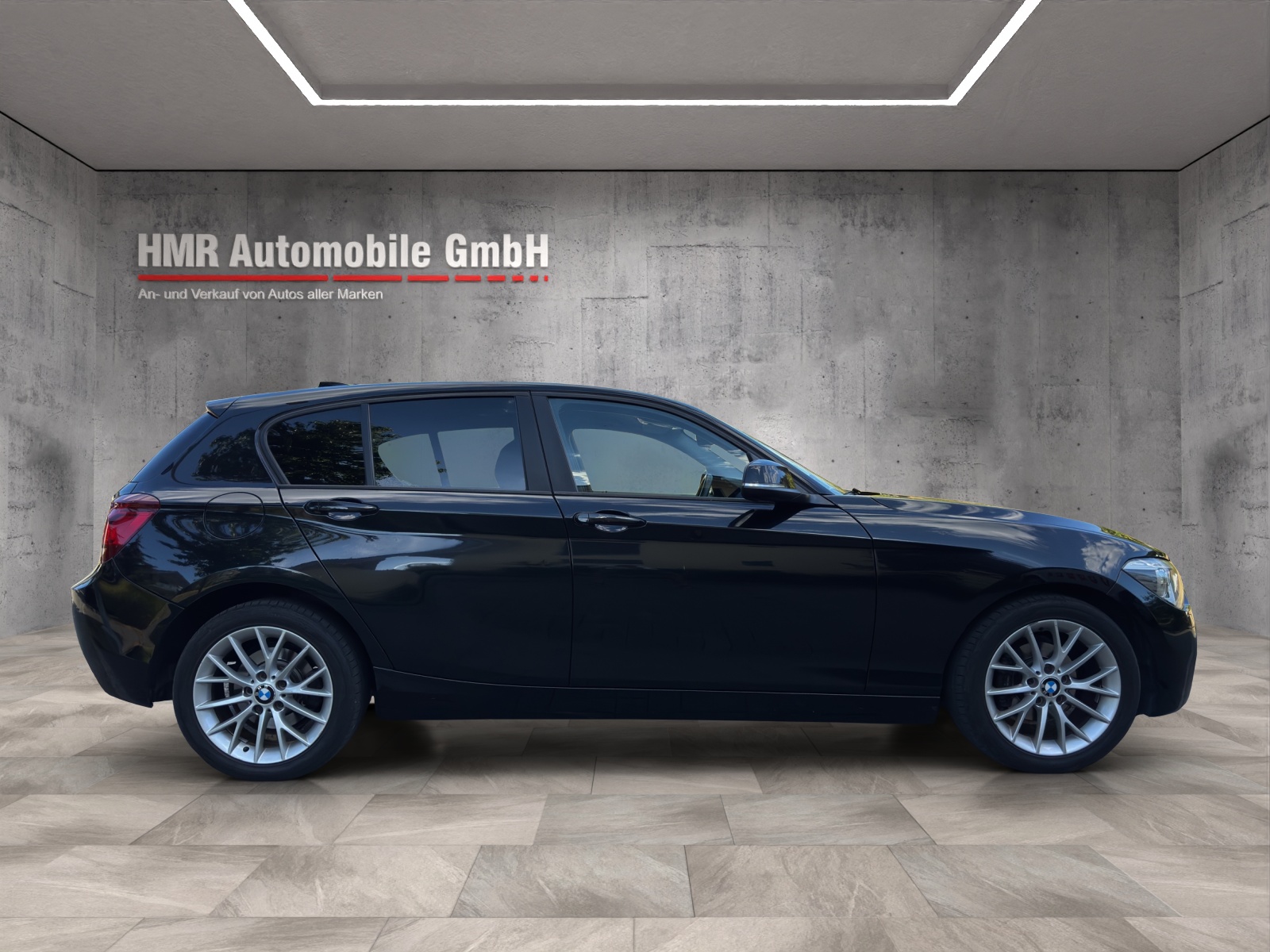 BMW 116i Urban Line Steptronic-image-6