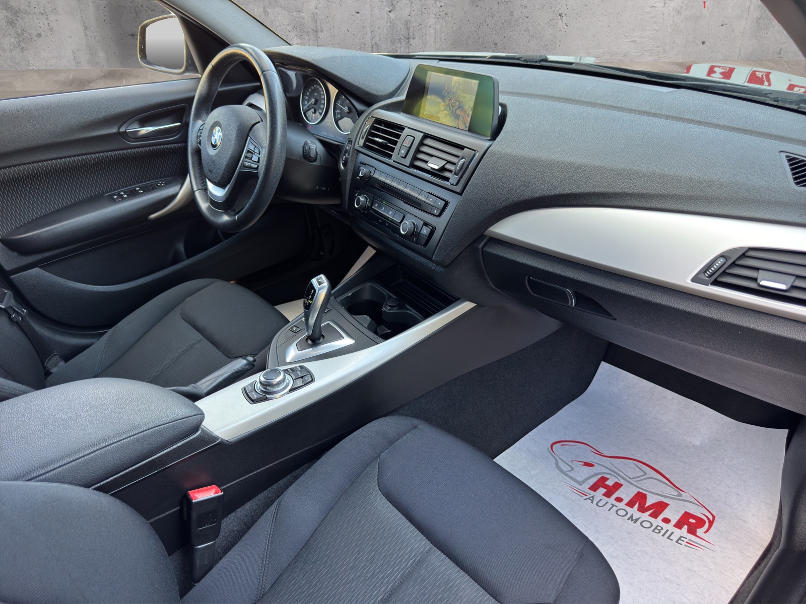 BMW 116i Urban Line Steptronic-image-10