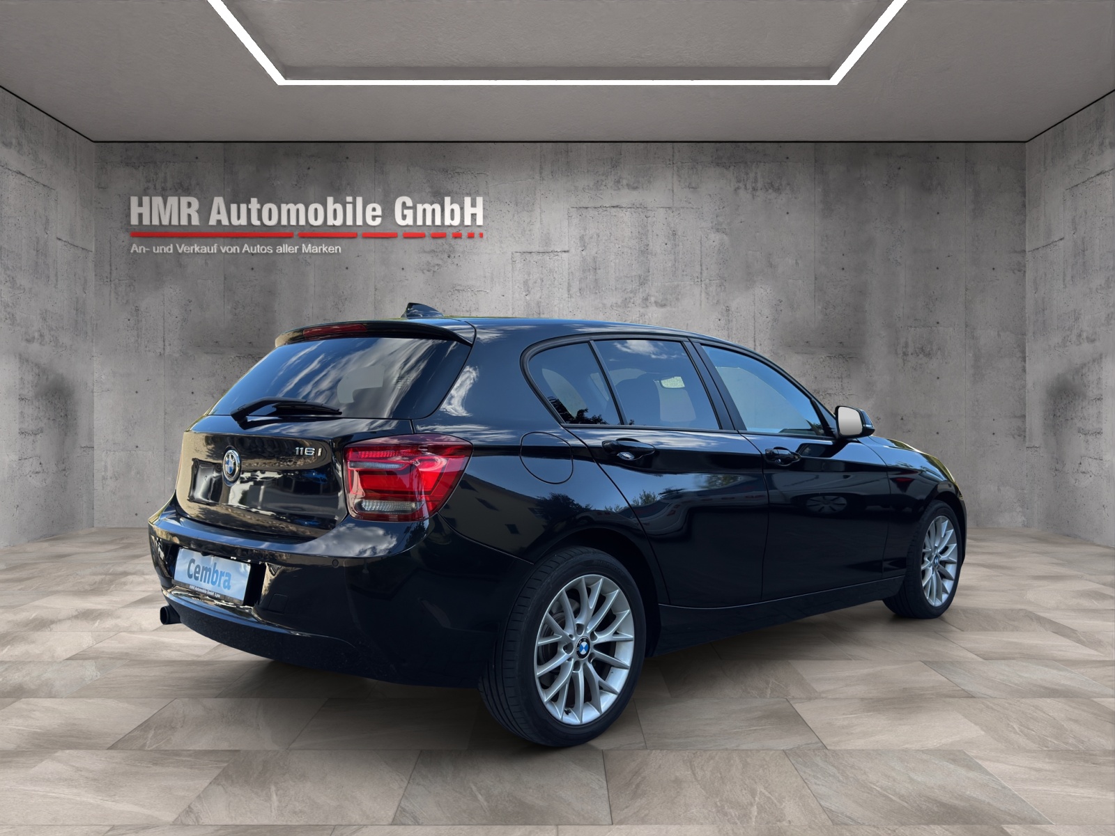 BMW 116i Urban Line Steptronic-image-3