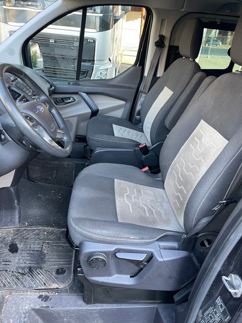 FORD Tourneo Custom 300 L1H1 Trend-image-6
