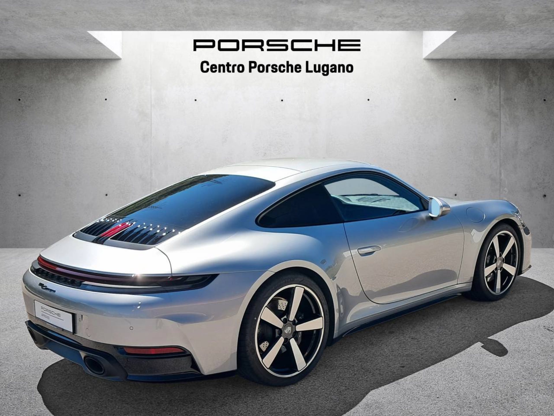 PORSCHE 911 Carrera-image-6