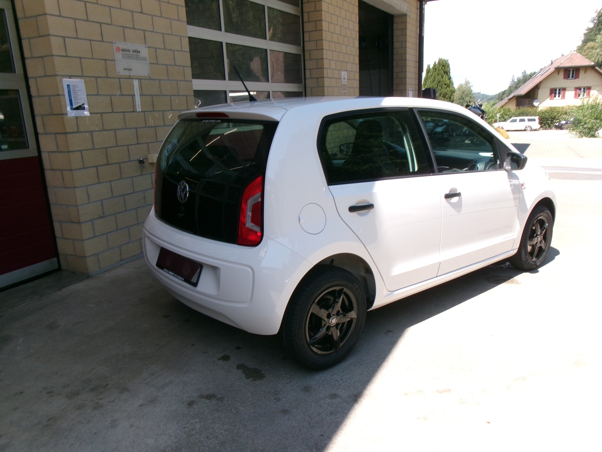 VW Up 1.0 pure up-image-2
