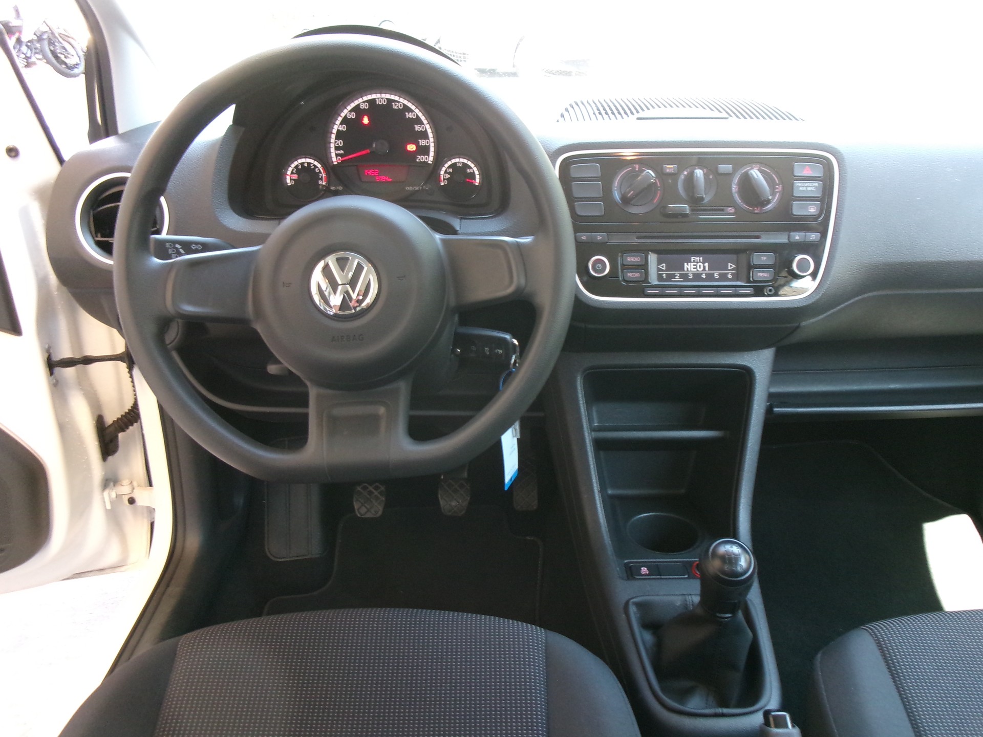 VW Up 1.0 pure up-image-5