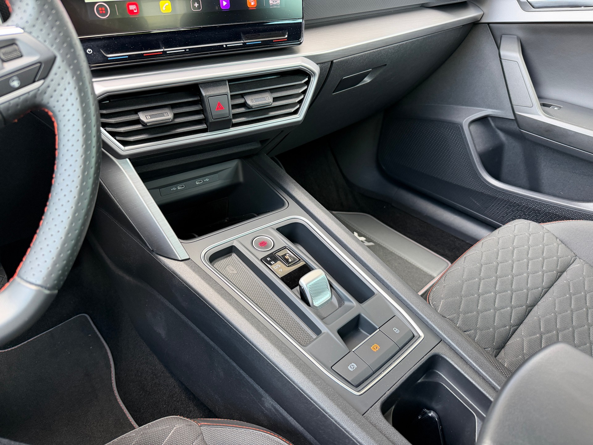 SEAT Leon ST 1.5 TGI Hola FR DSG-image-15