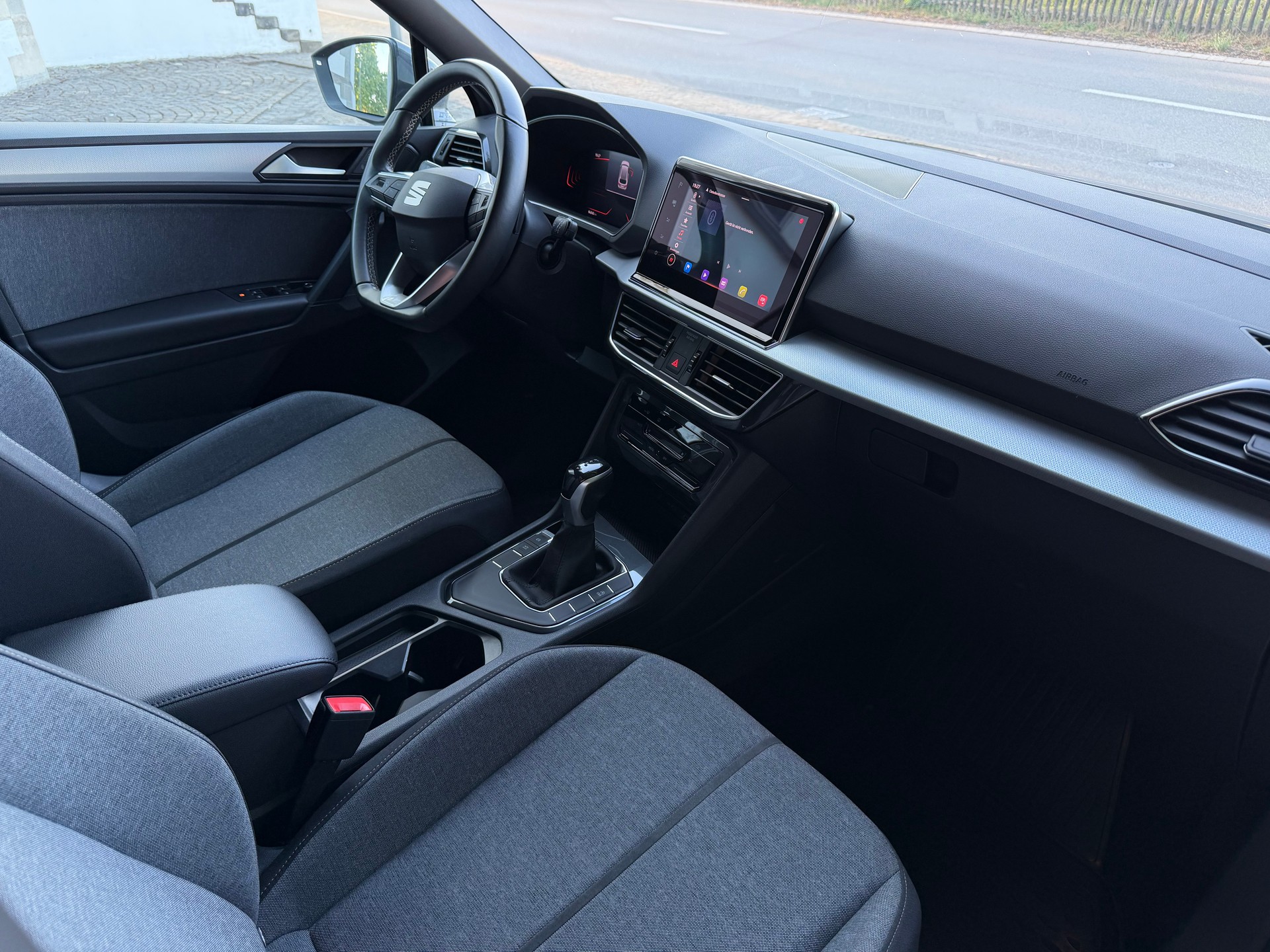 SEAT Tarraco 2.0 TDI CR DSG Style / Ab MFK / Service gepflegt/ 36 Monate Garantie / Digital Cockpit / Apple CarPlay / DAB+ / ACC-image-8