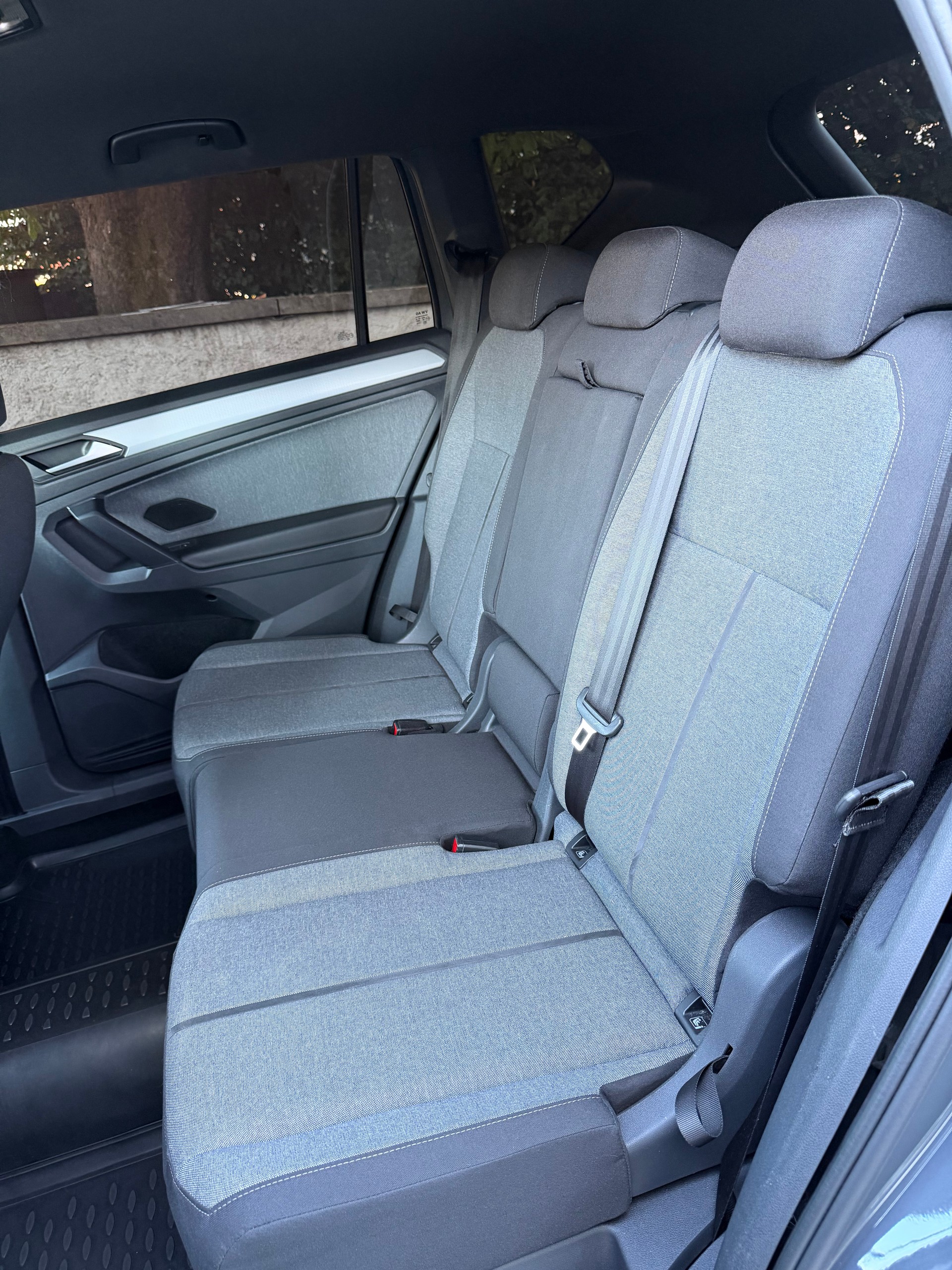 SEAT Tarraco 2.0 TDI CR DSG Style / Ab MFK / Service gepflegt/ 36 Monate Garantie / Digital Cockpit / Apple CarPlay / DAB+ / ACC-image-10