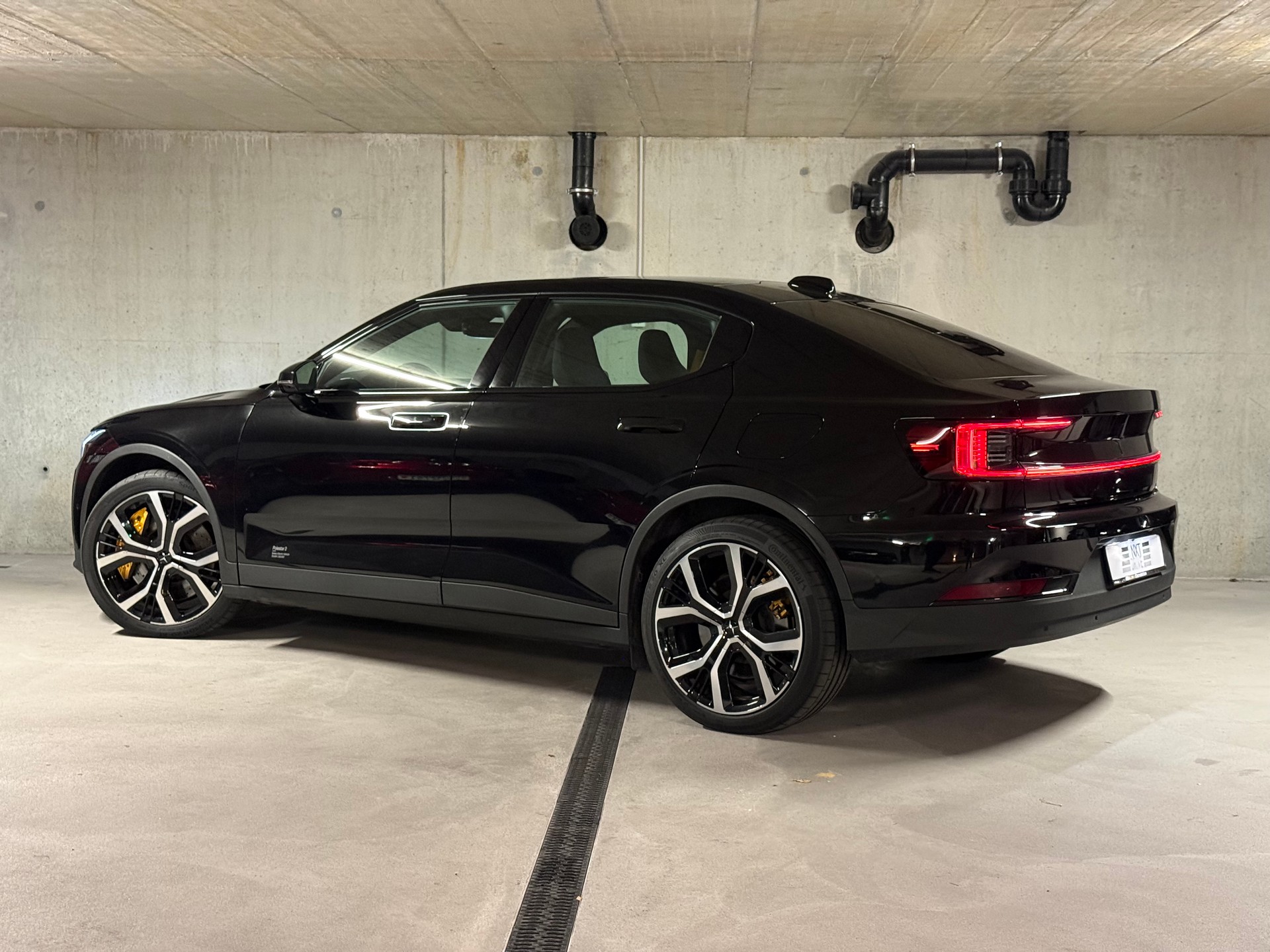POLESTAR Polestar 2 Long Range Dual Performance 78 kWh MY23-image-4