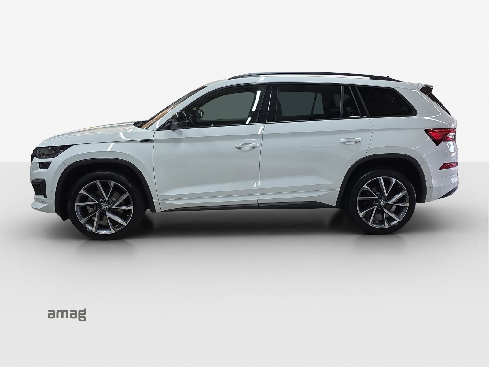 SKODA Kodiaq 2.0 TSI 4x4 SportLine-showroom-element-1