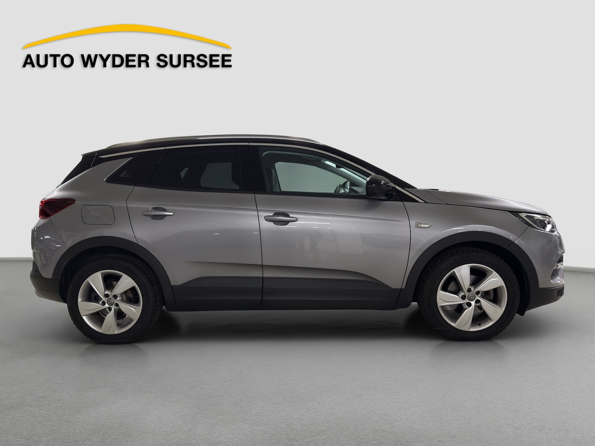 OPEL Grandland X 1.6 T Ultimate-image-6