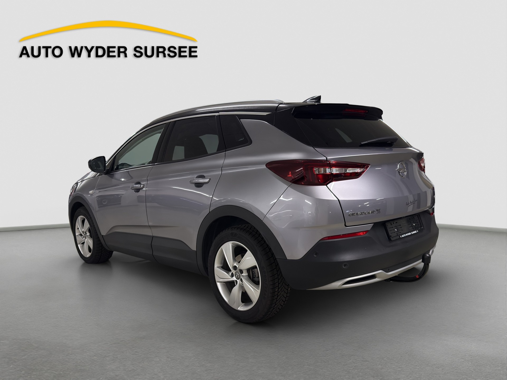 OPEL Grandland X 1.6 T Ultimate-image-3