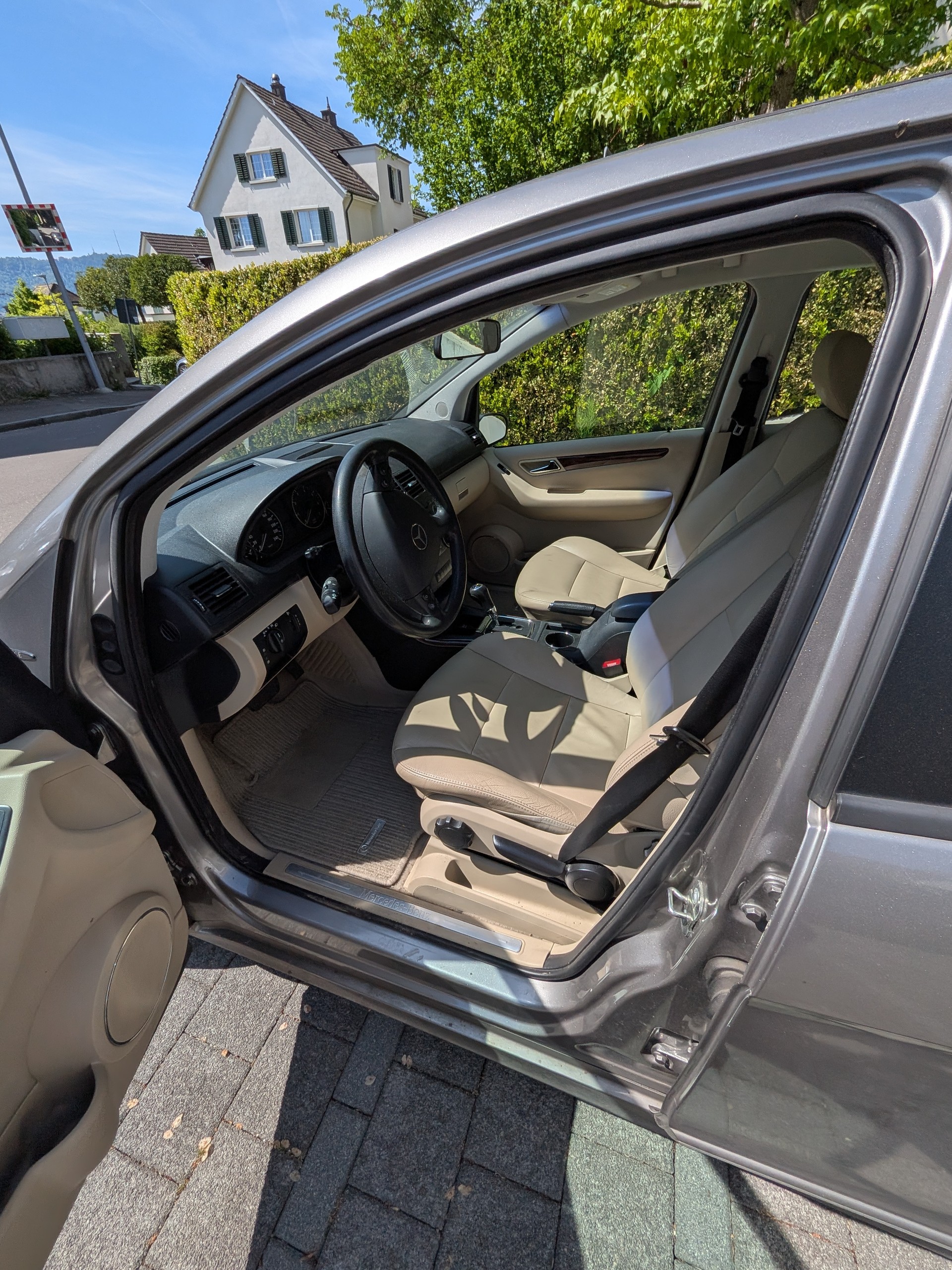 MERCEDES-BENZ A 170 Elegance-image-1