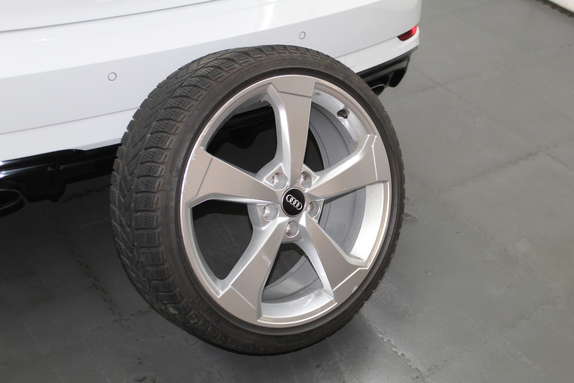 AUDI RS3 Sportback 2.5 TSI quattro S-tronic Optikpaket schwarz / ohne OPF / CH-Fahrzeug-image-27