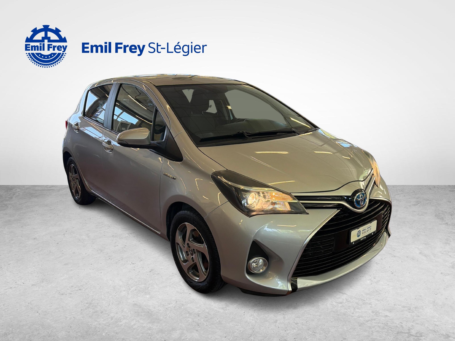 TOYOTA Yaris 1.5 VVT-i HSD Trend-image-6