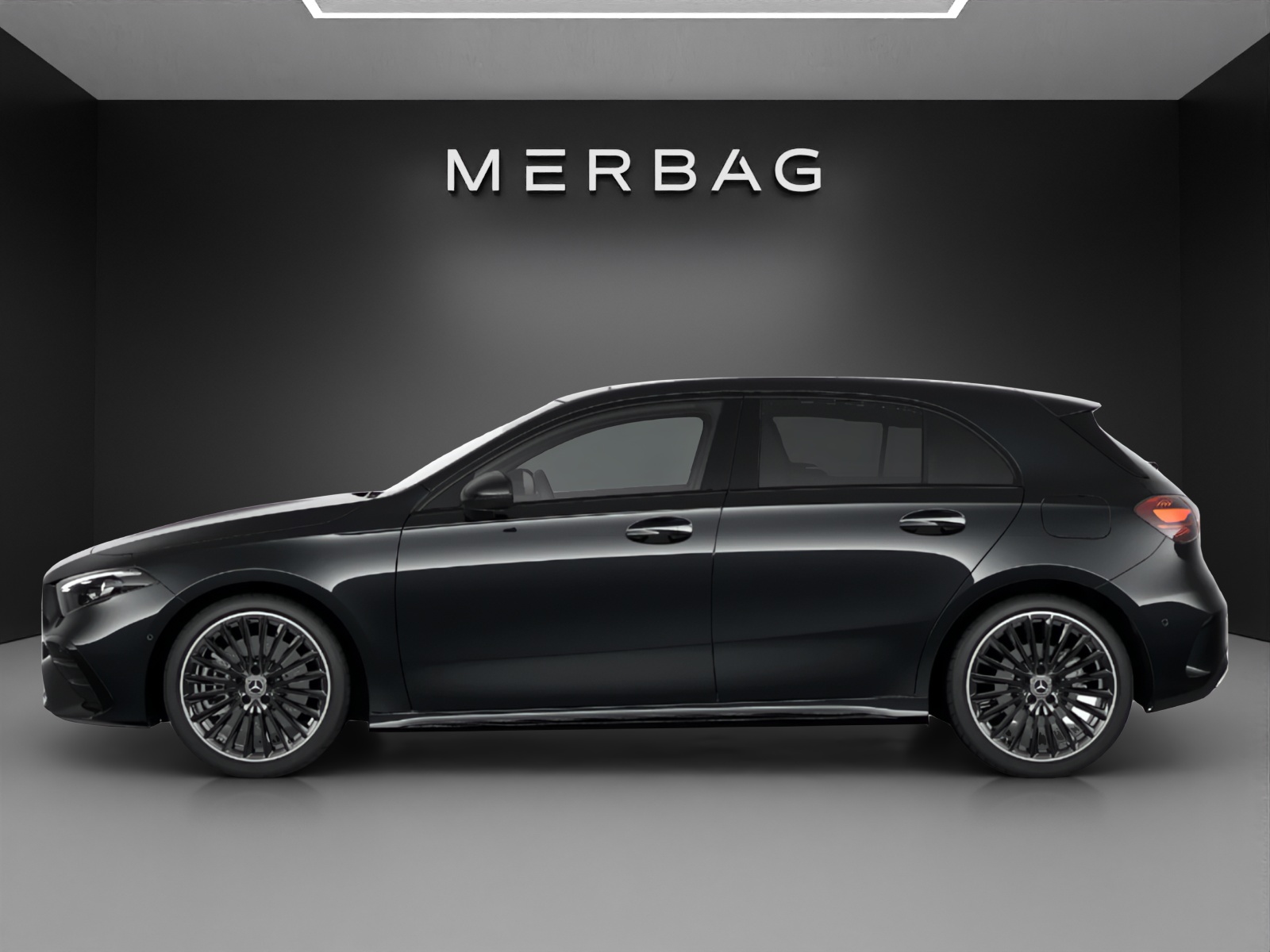 MERCEDES-BENZ A 220 4Matic 8G-DCT-image-1
