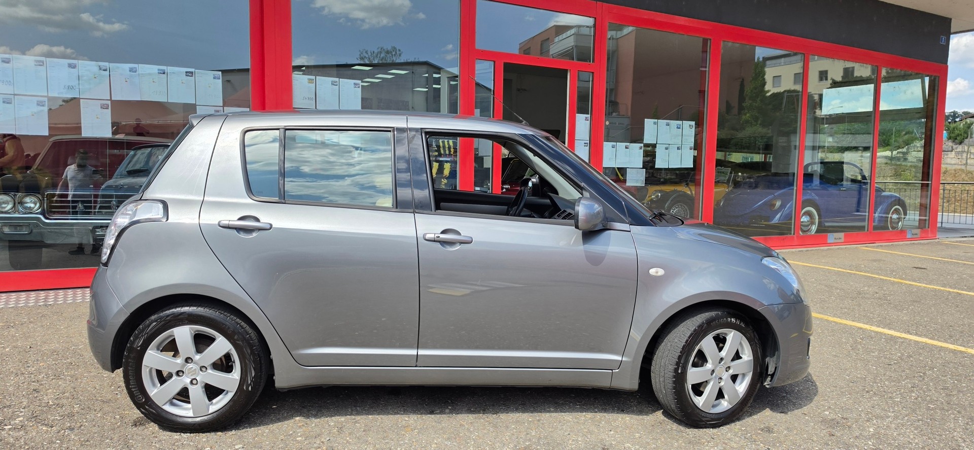 SUZUKI Swift 1.5i 16V VVT GL Top-image-1