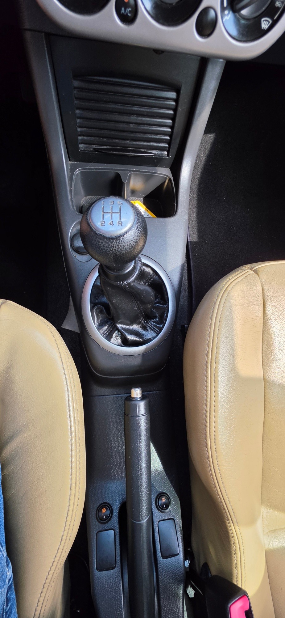 SUZUKI Swift 1.5i 16V VVT GL Top-image-17