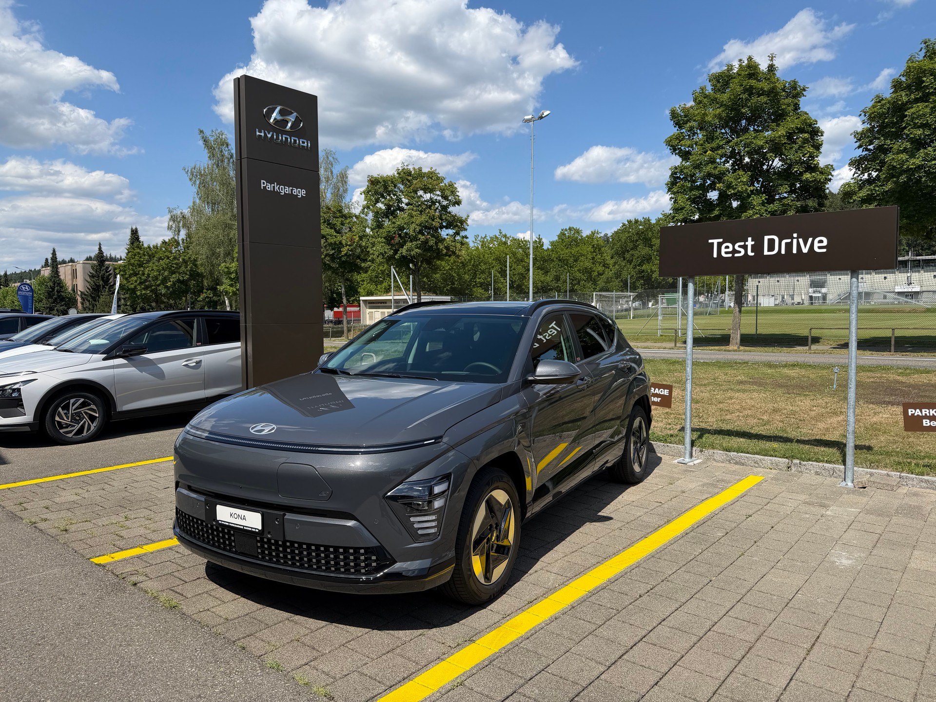 HYUNDAI Kona EV 65.4 kWh Vertex-image-0