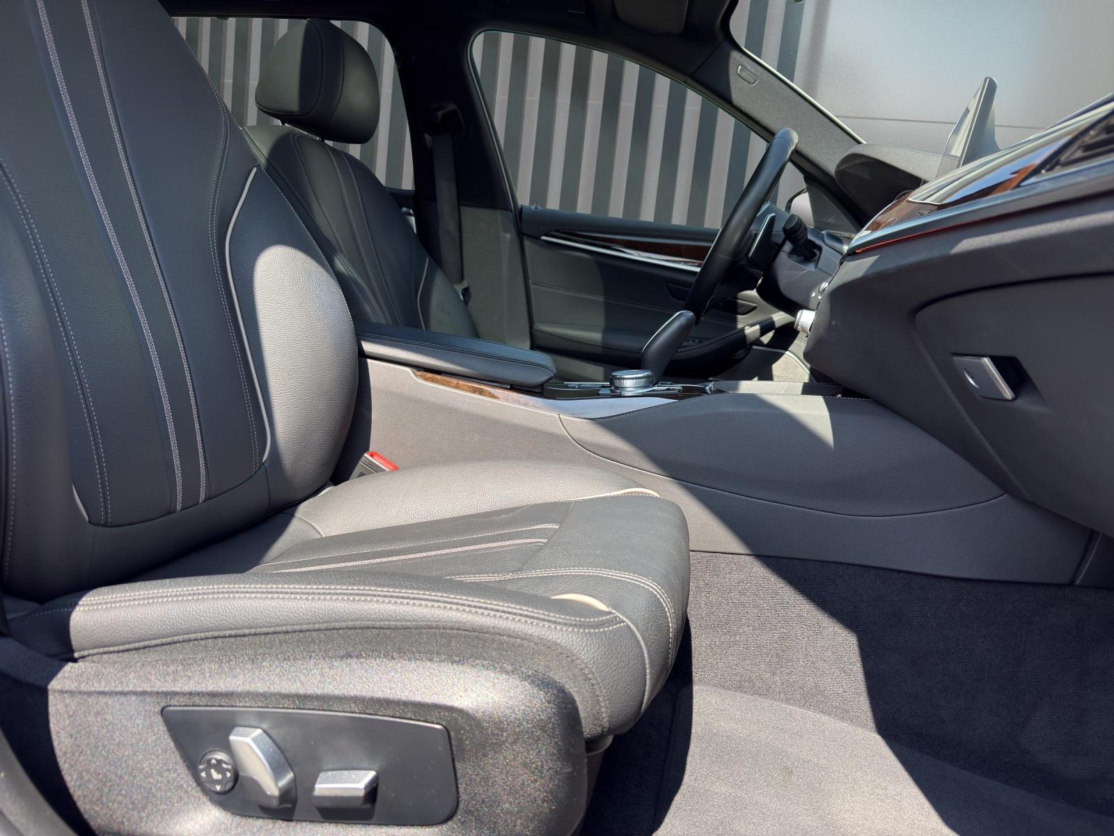 BMW 530i xDrive Touring ANHAENGERKUPPLUNG-image-16