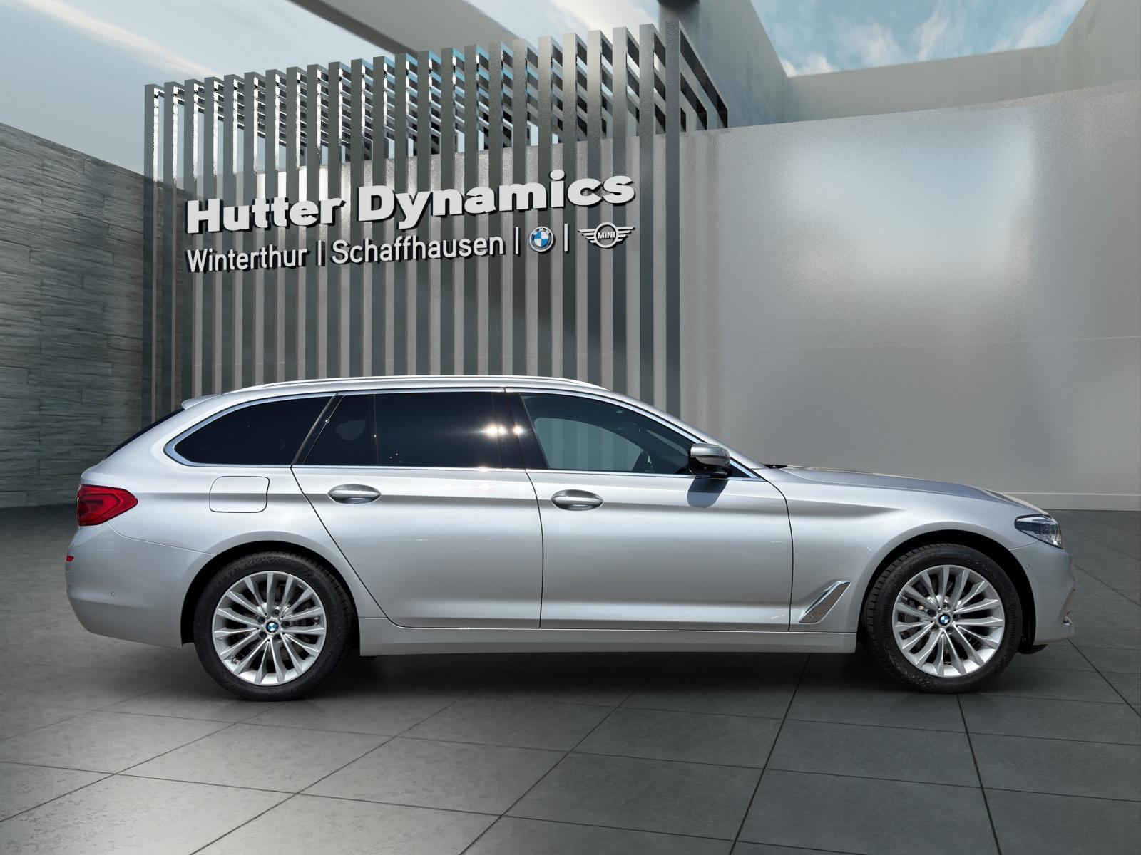BMW 530i xDrive Touring ANHAENGERKUPPLUNG-showroom-element-3