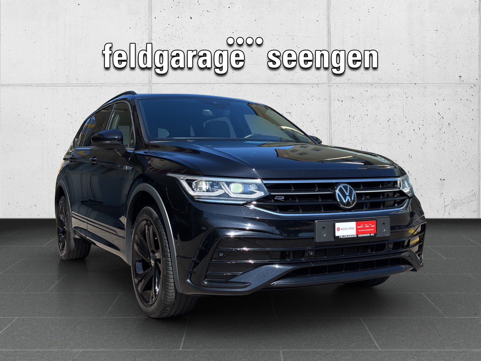 VW Tiguan Allspace 2.0 TDI SCR R-Line 4Motion DSG mit AHK, Leder mit Lüftung, Panorama-Ausstell-/Schiebedach & Winterrad-image-2